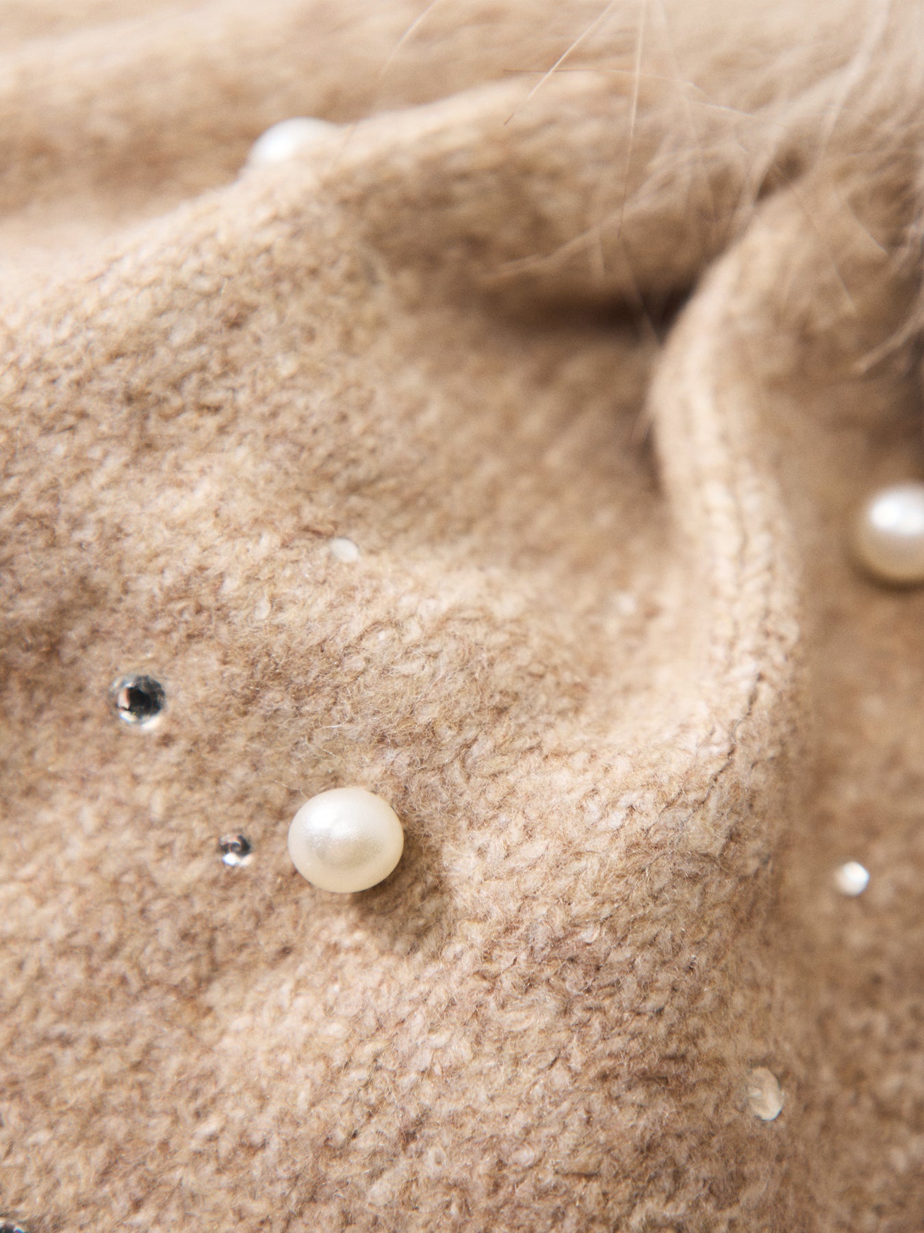 Jaroline Pearl Bobble Hat Trench