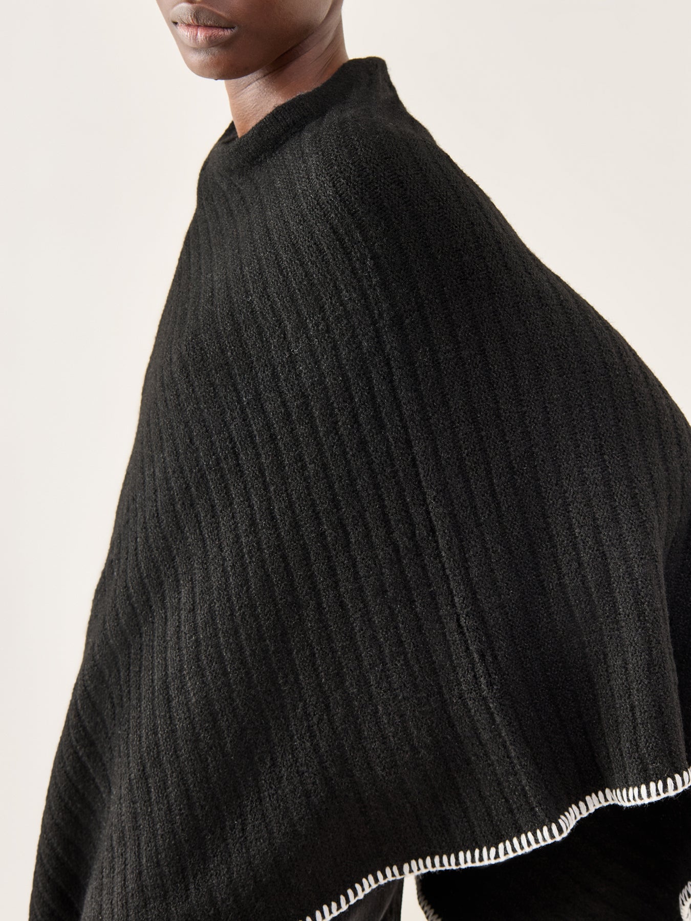 Jara Wool Blend Poncho Black