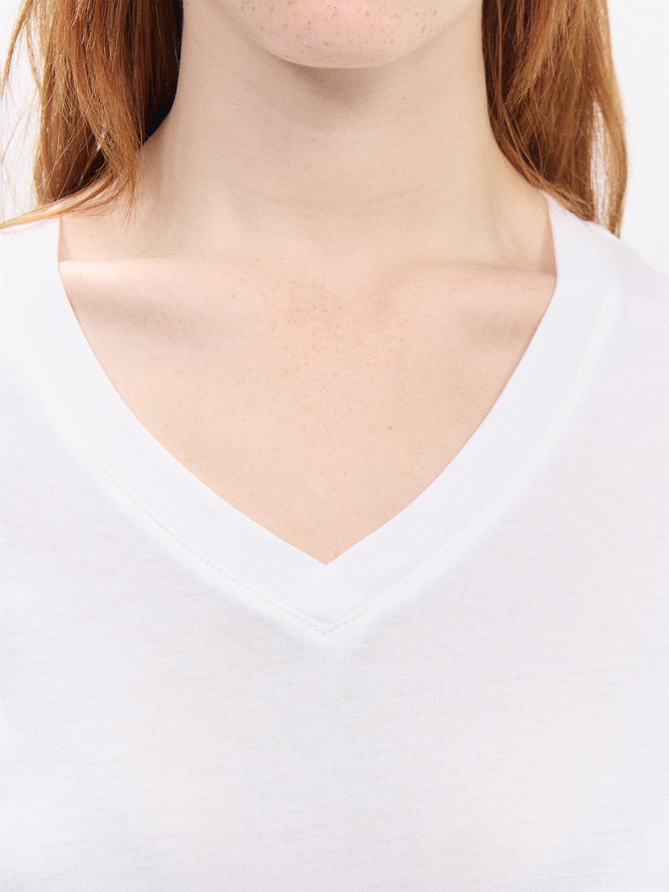 Essential Short Sleeve V-neck Tee