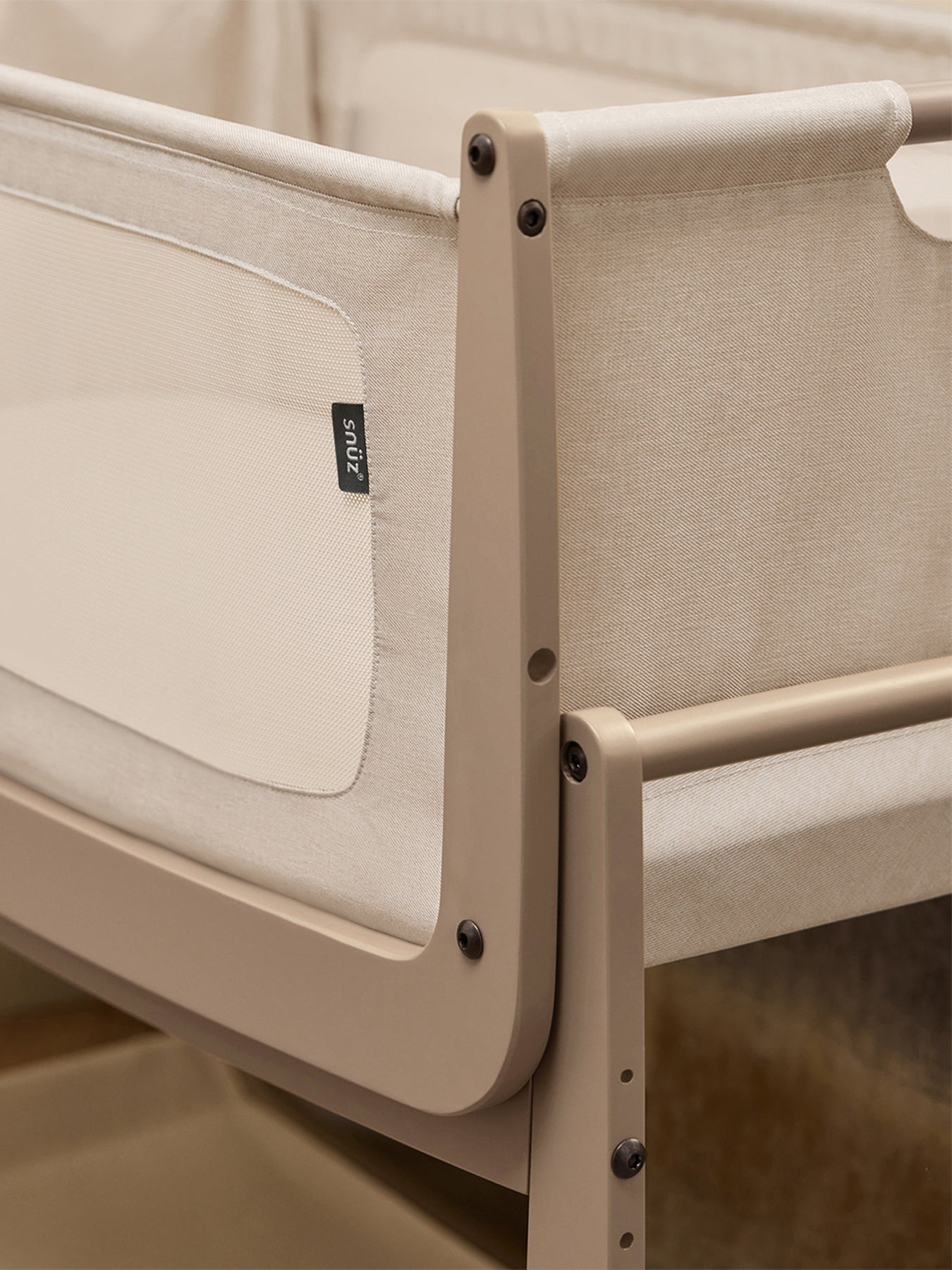 SnuzPod 5 Bedside Crib White