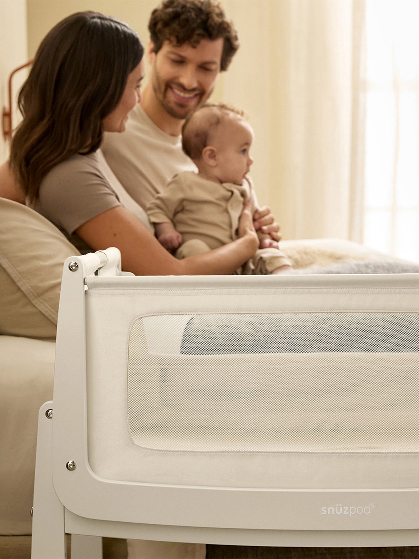 SnuzPod 5 Bedside Crib White