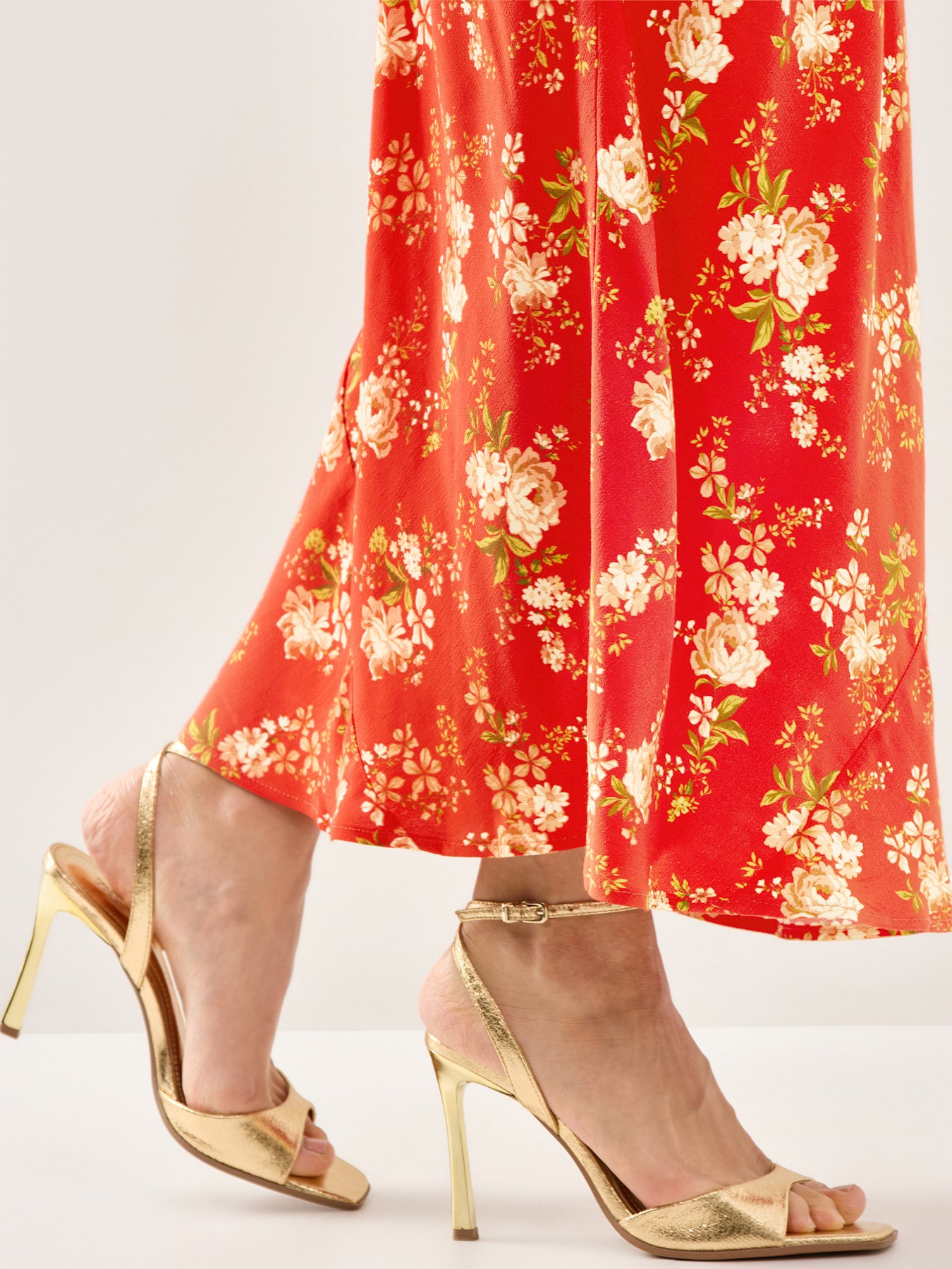 Red Floral Dorris Skirt Red