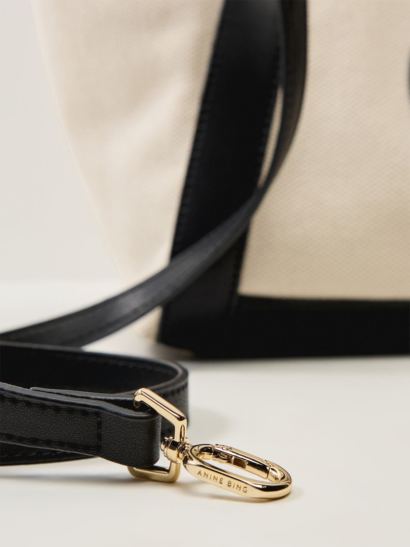 Small Cara Tote Cream