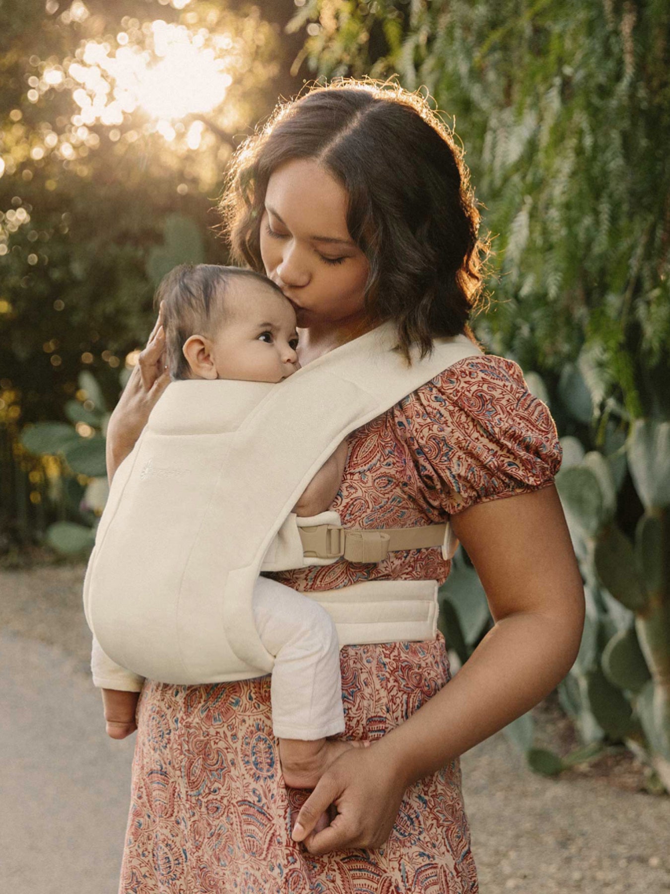 Embrace Carrier Knit Cream