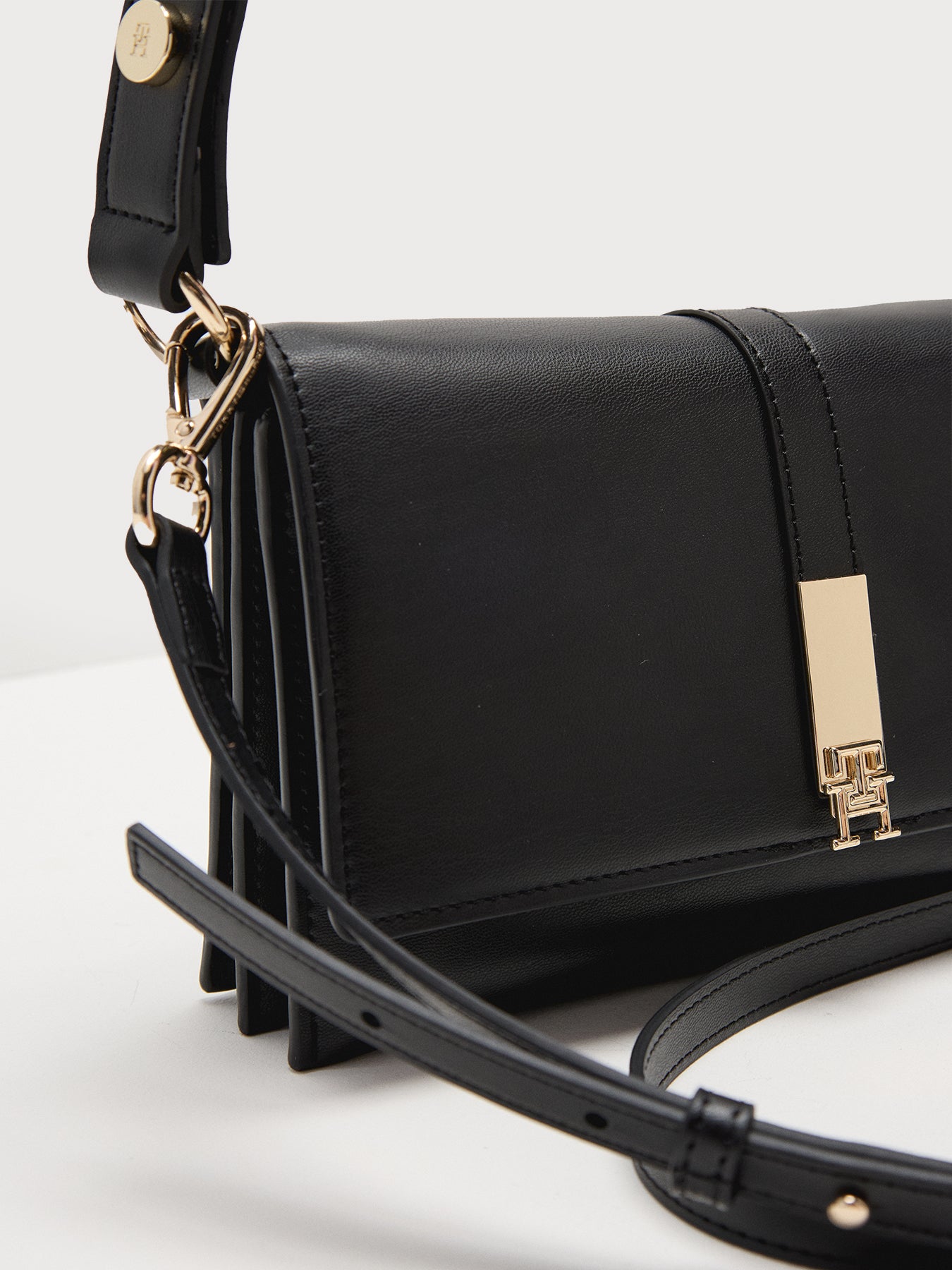 Heritage Shoulder Bag