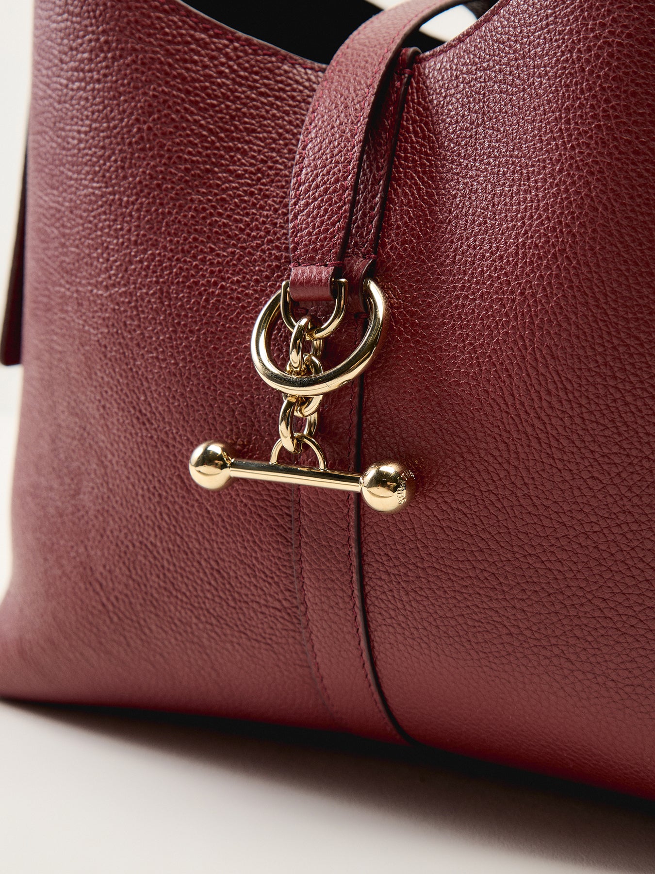 Kite Mini Hobo Fine Grain Leather