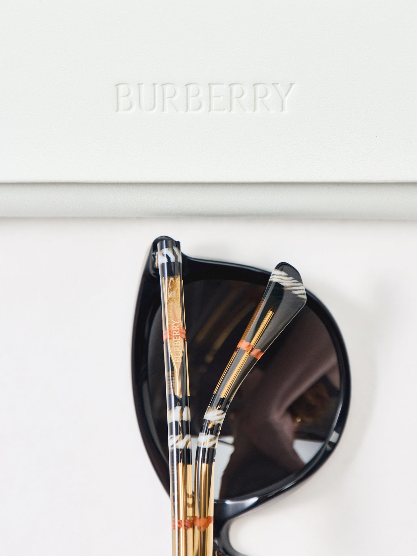 0BE4455 Acetate Check Round Sunglasses Black