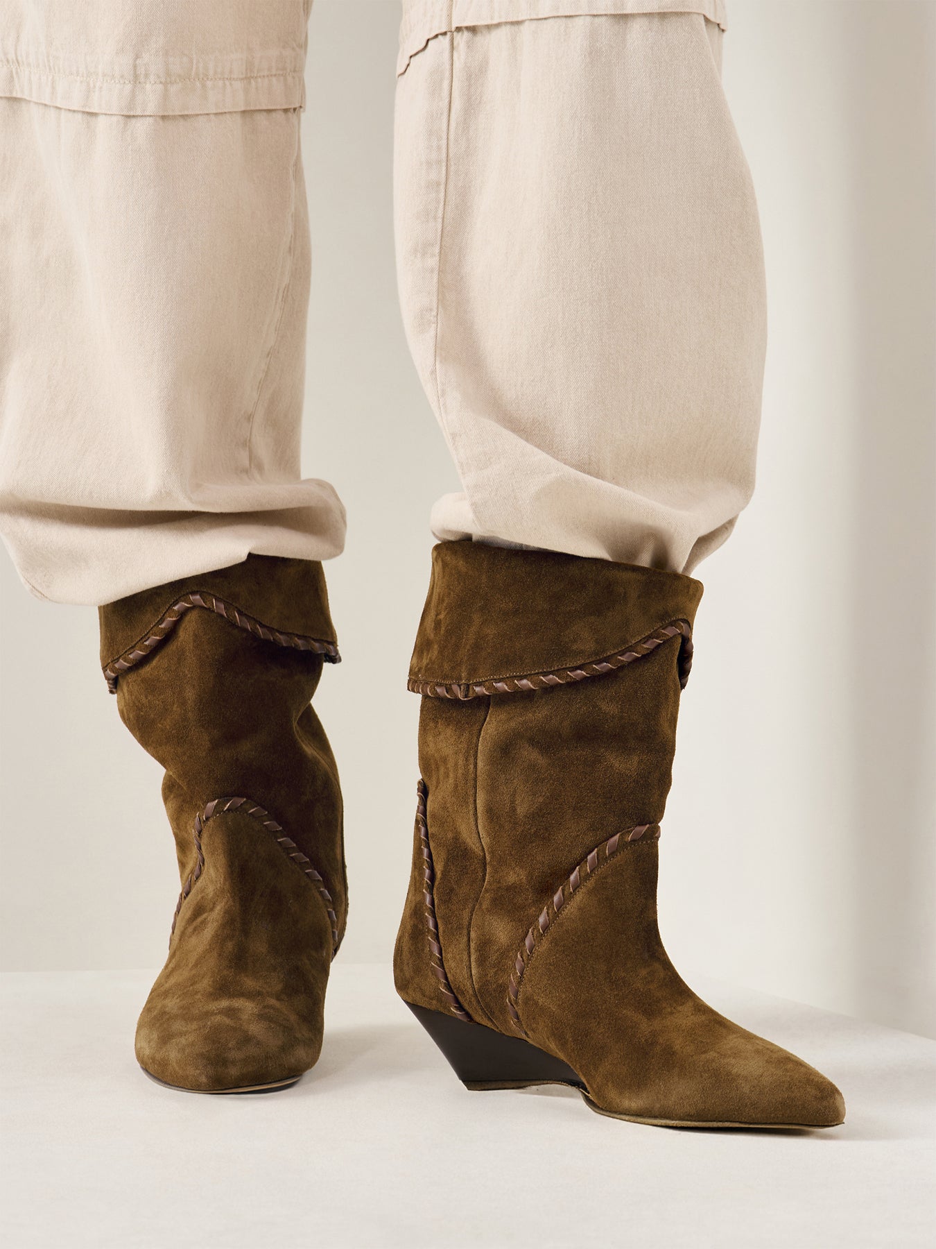 Edoa Suede Stitch Boot Bronze