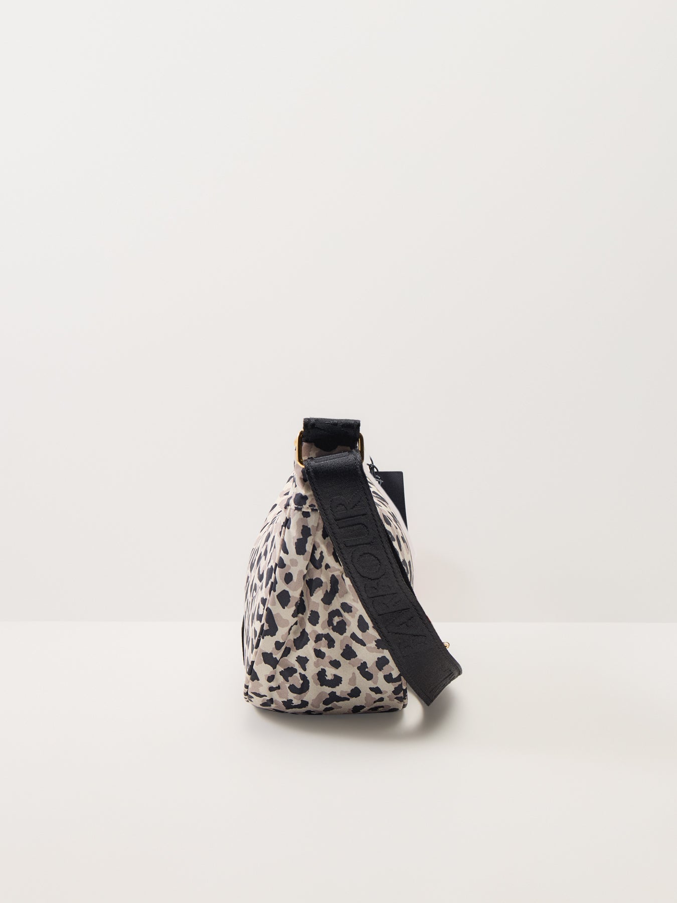 Boulevard Sling Bag Jasmine Leopard