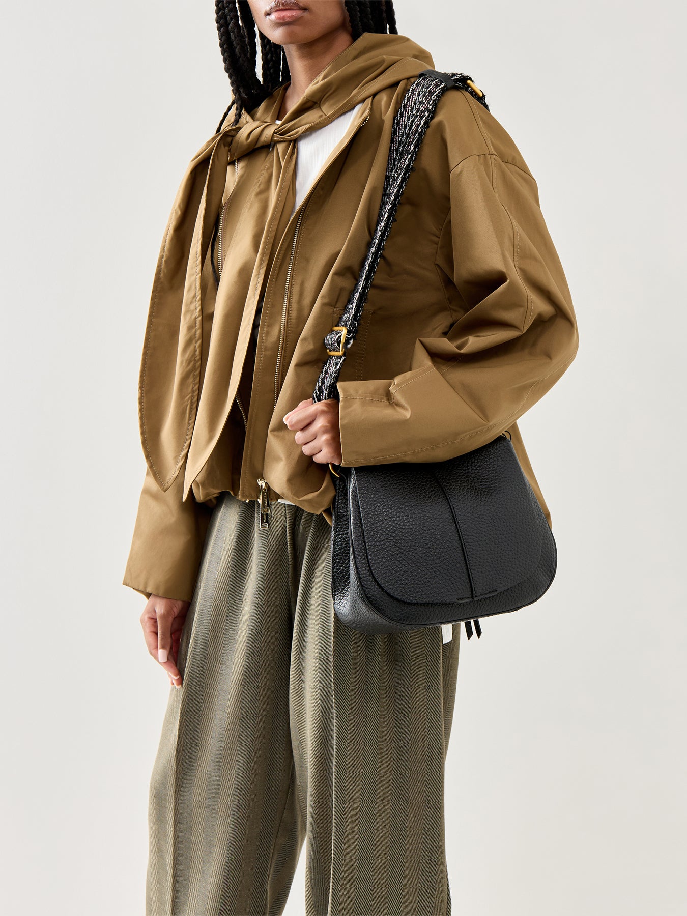 New Helena Round Crossbody