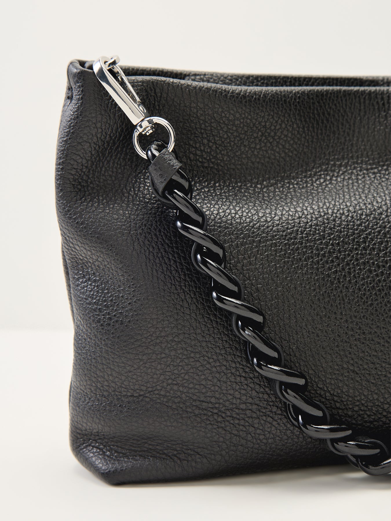 Brenda Chain Crossbody