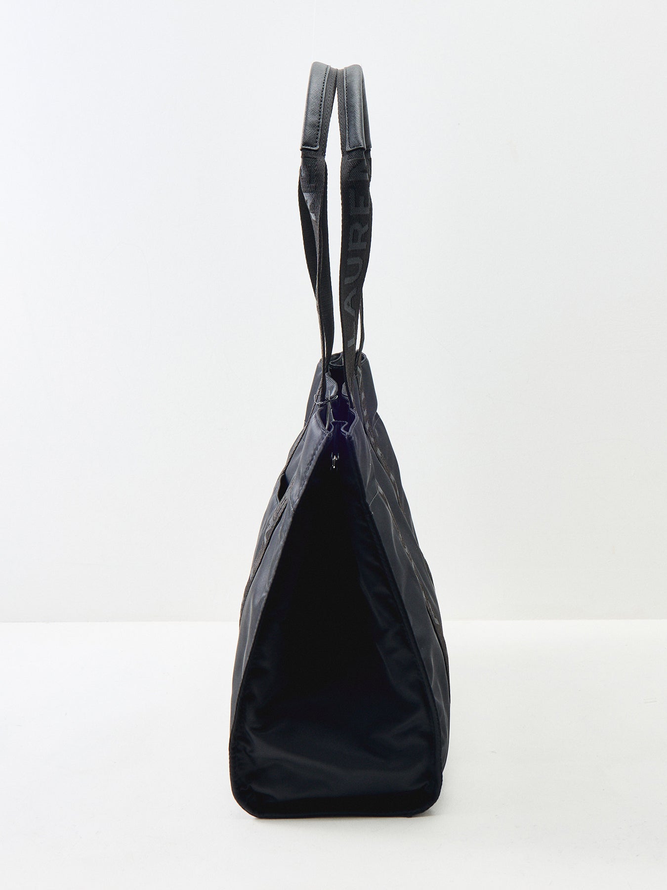 Stevie Extra Large Tote Black