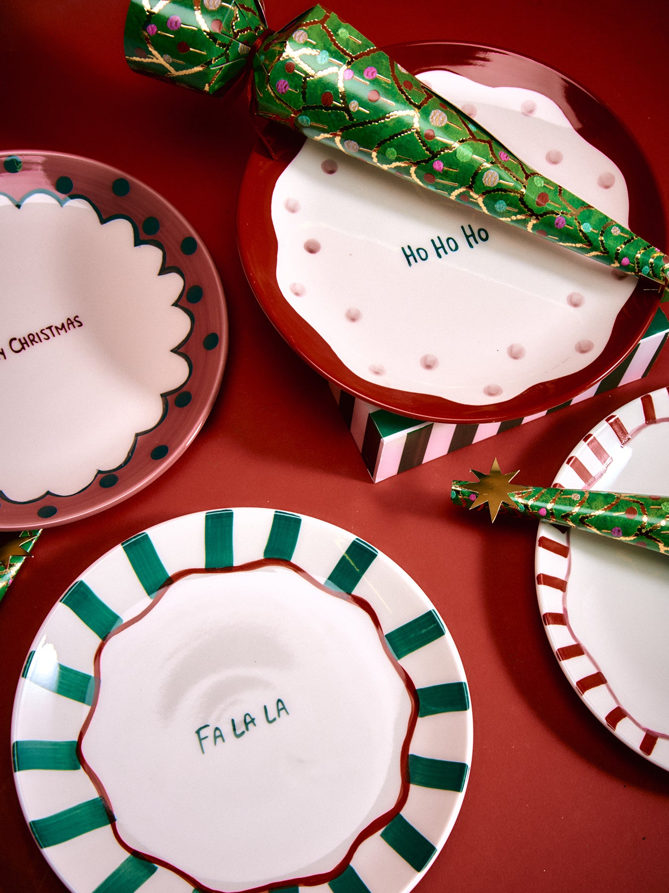 4 Piece Set of Christmas Porcelain Dinner Plates