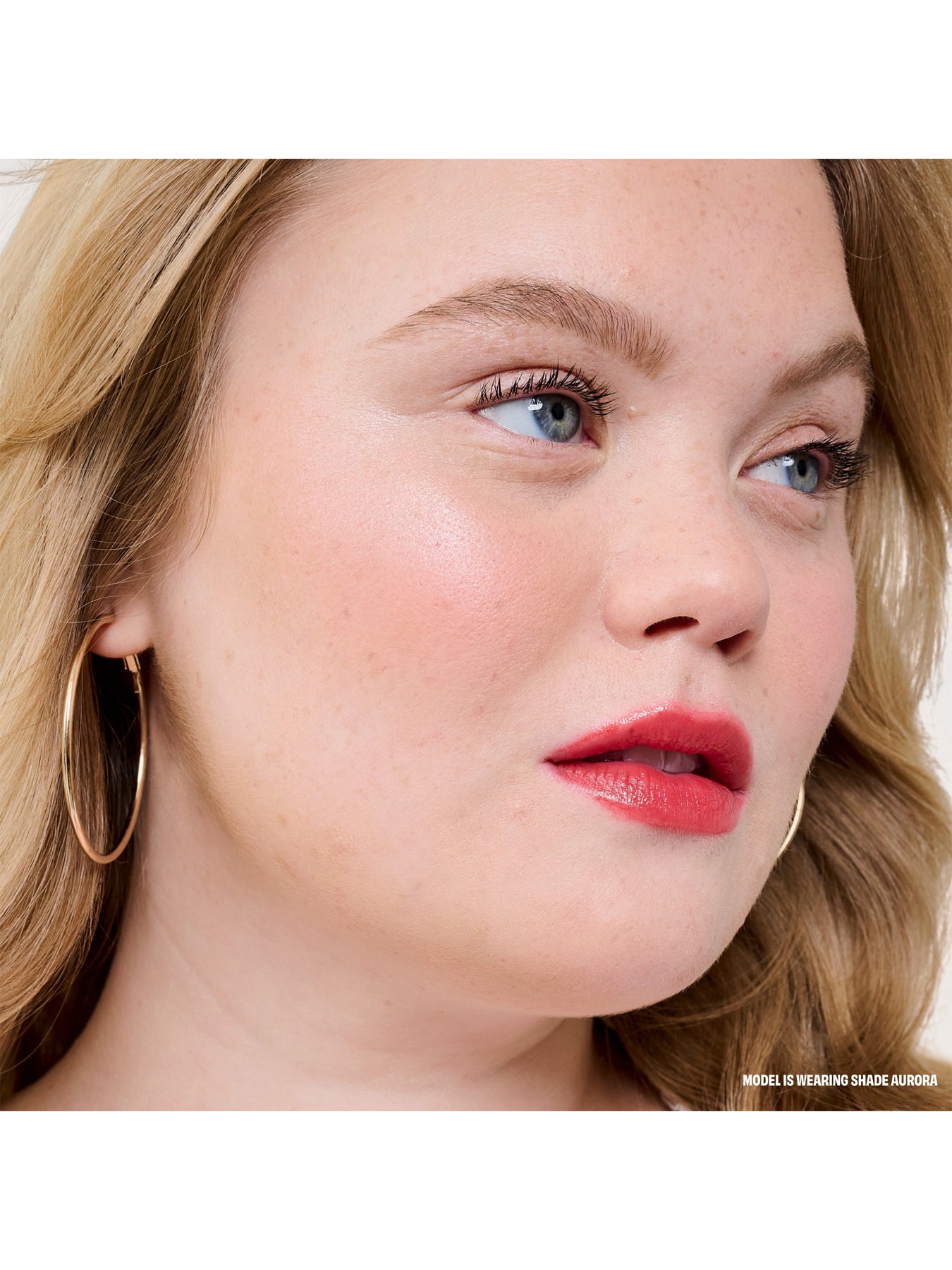 Glow-la-la Highlight Powder