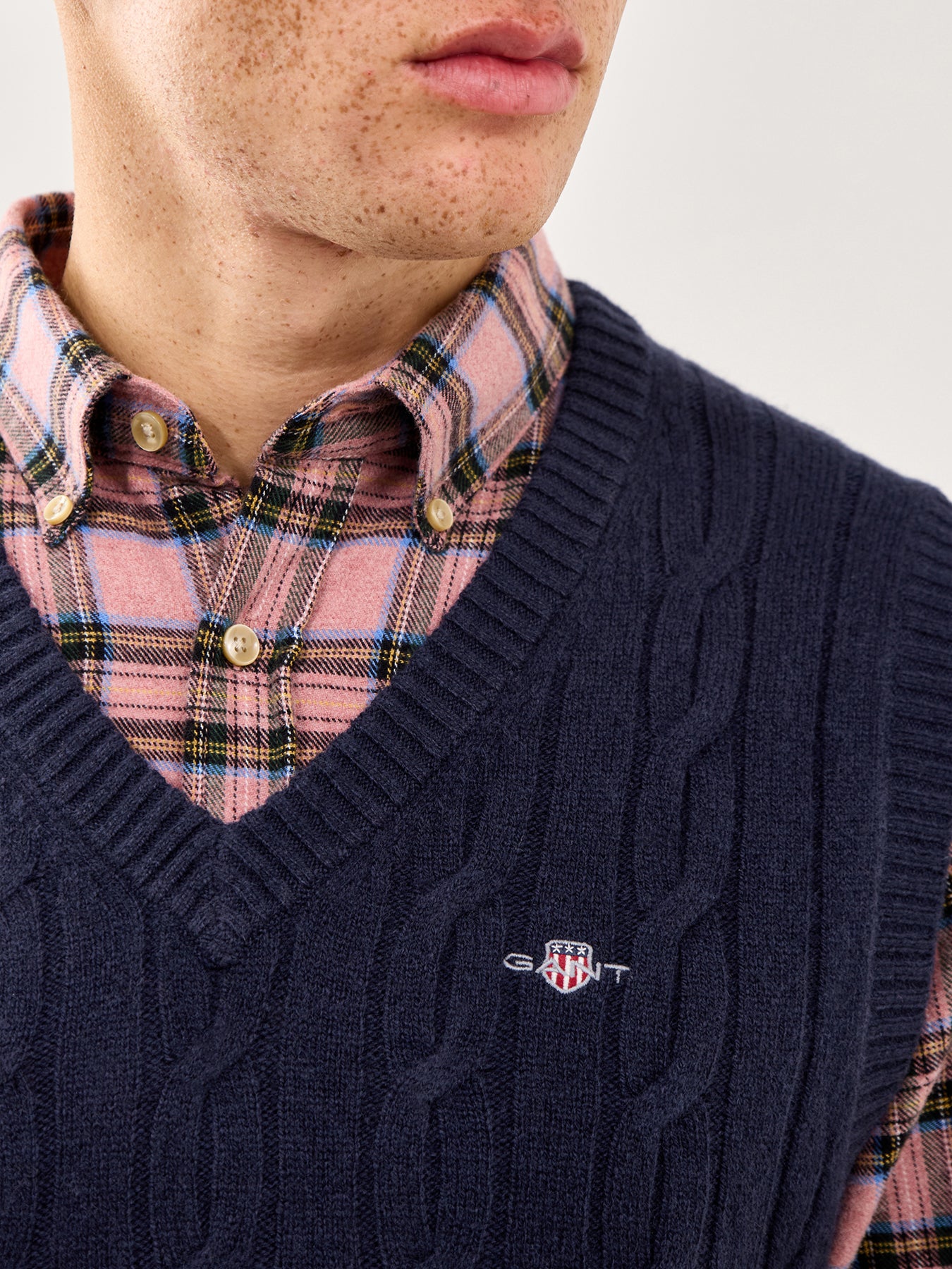 Lambswool Cable Vest Evening Blue