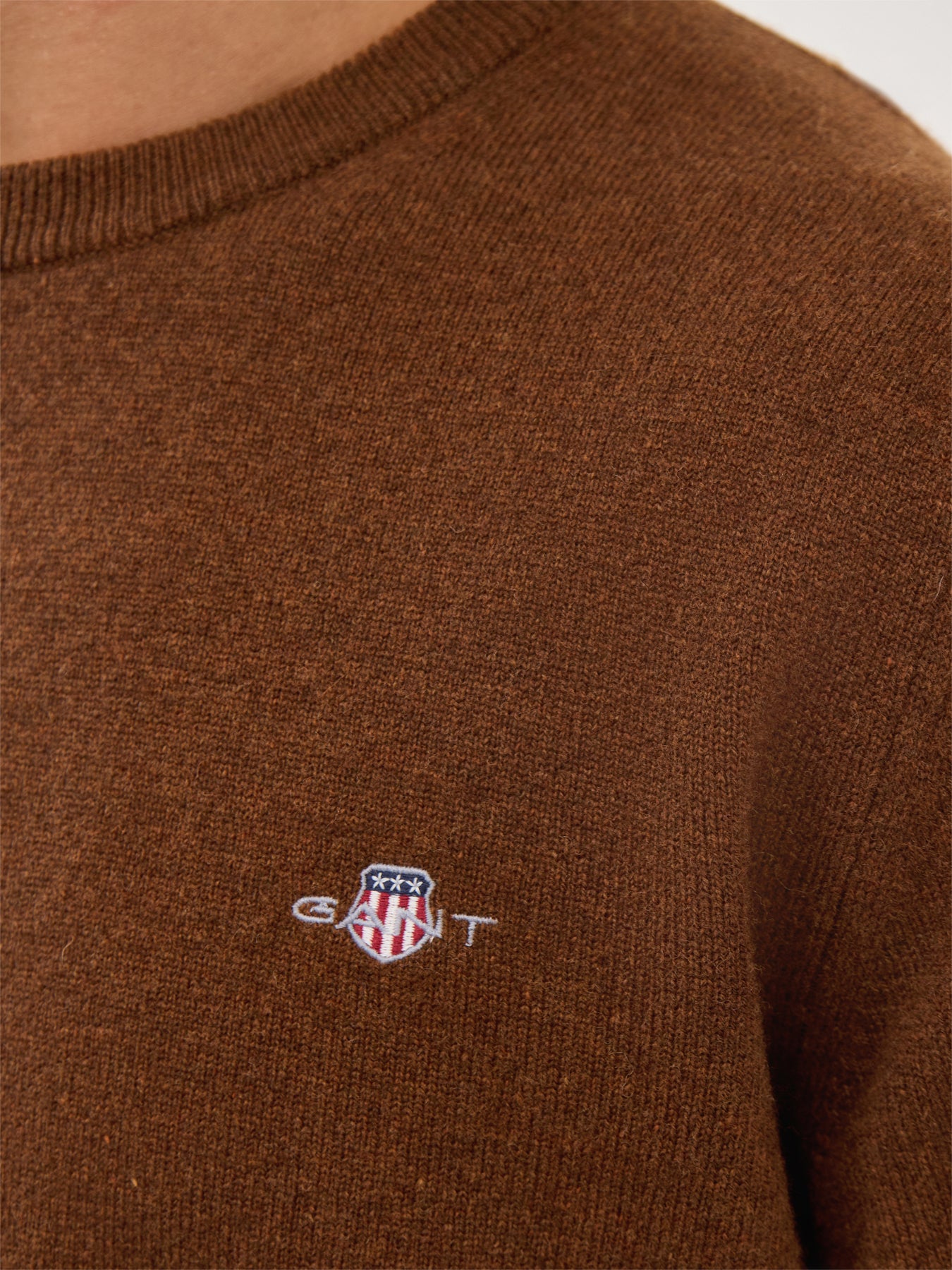 Superfine Lambswool Crewneck Mahogany Brown