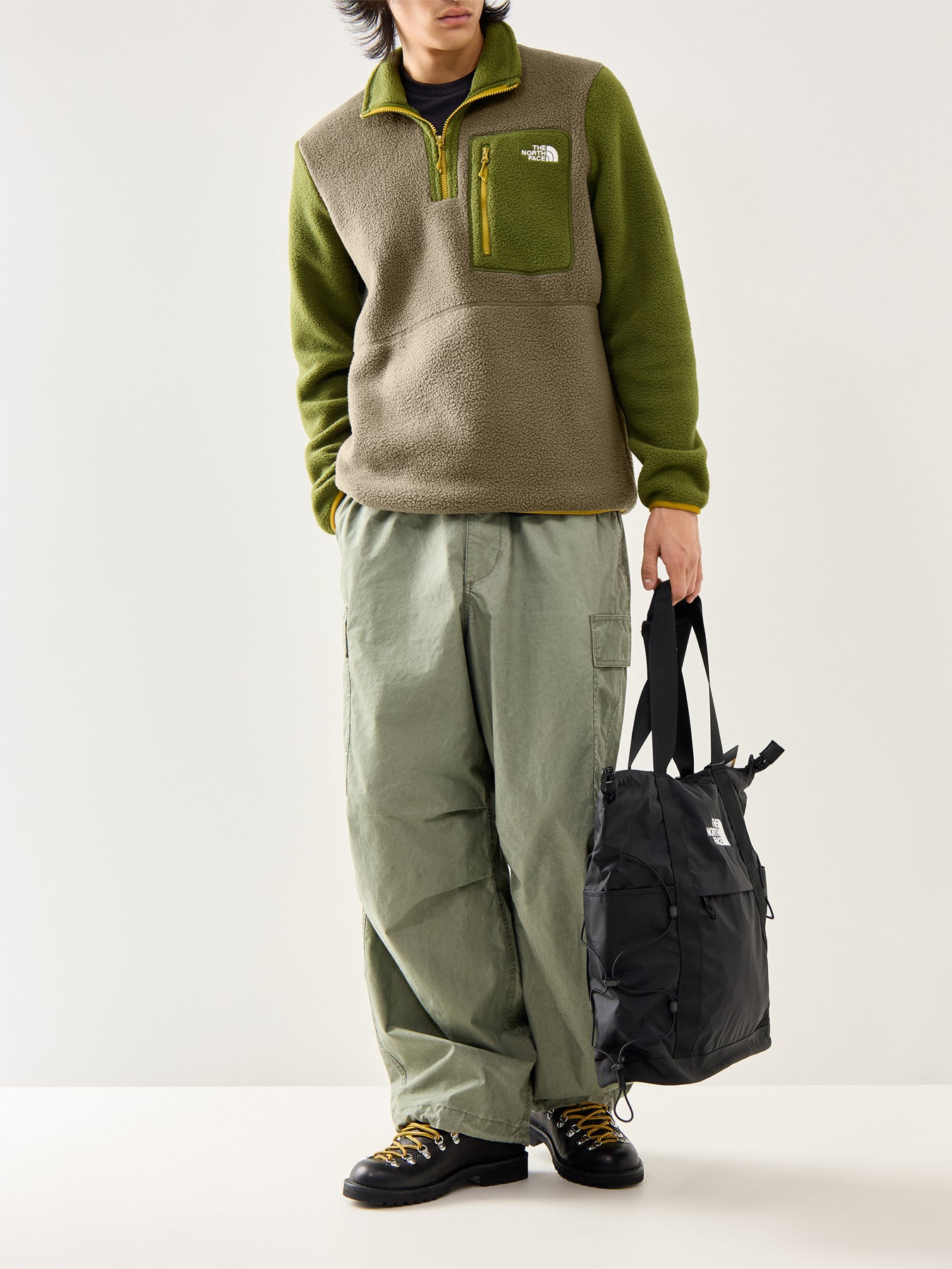 Yumiori Quarter Zip Green