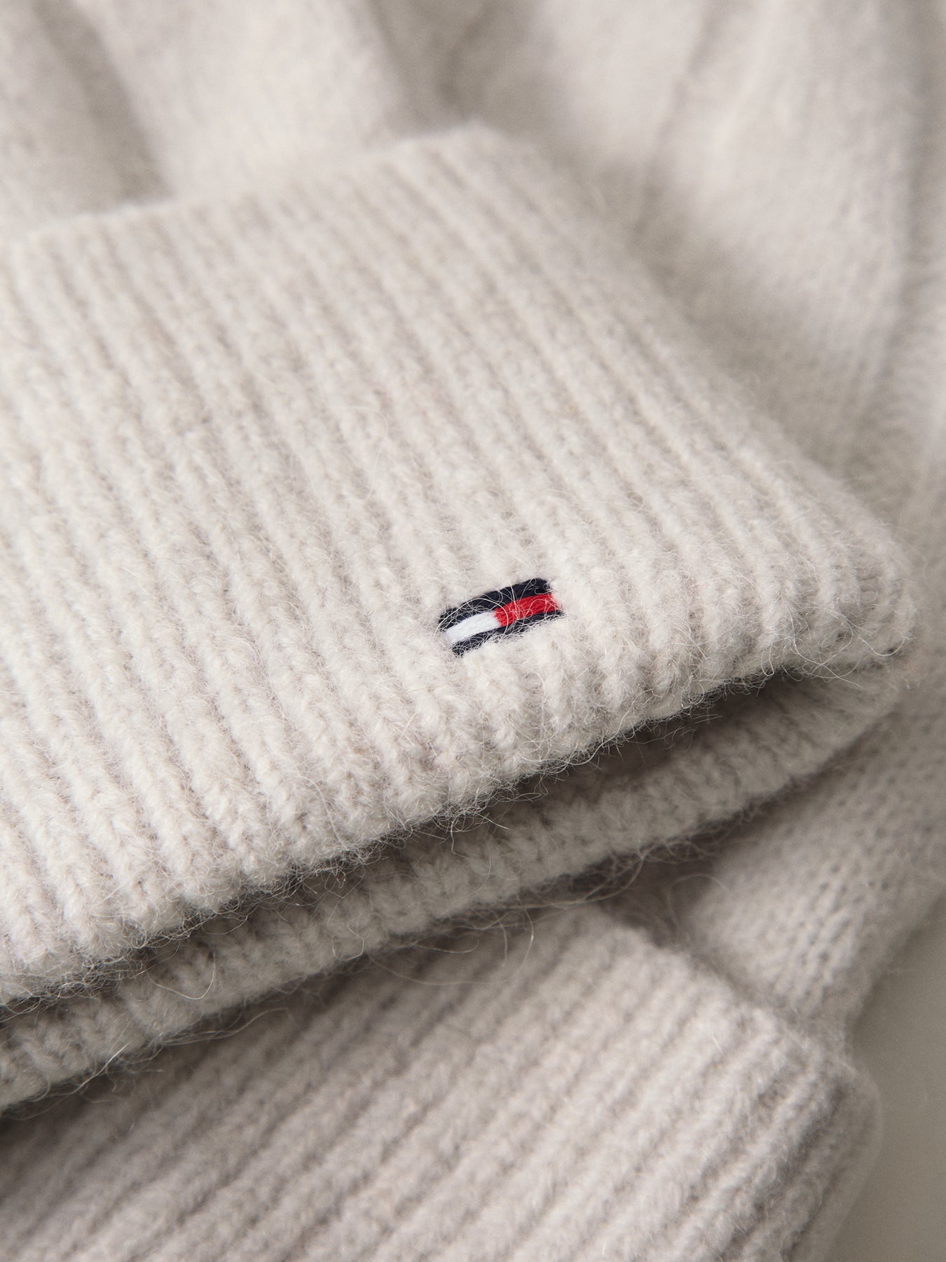 Flag Fluffy Beanie Beige