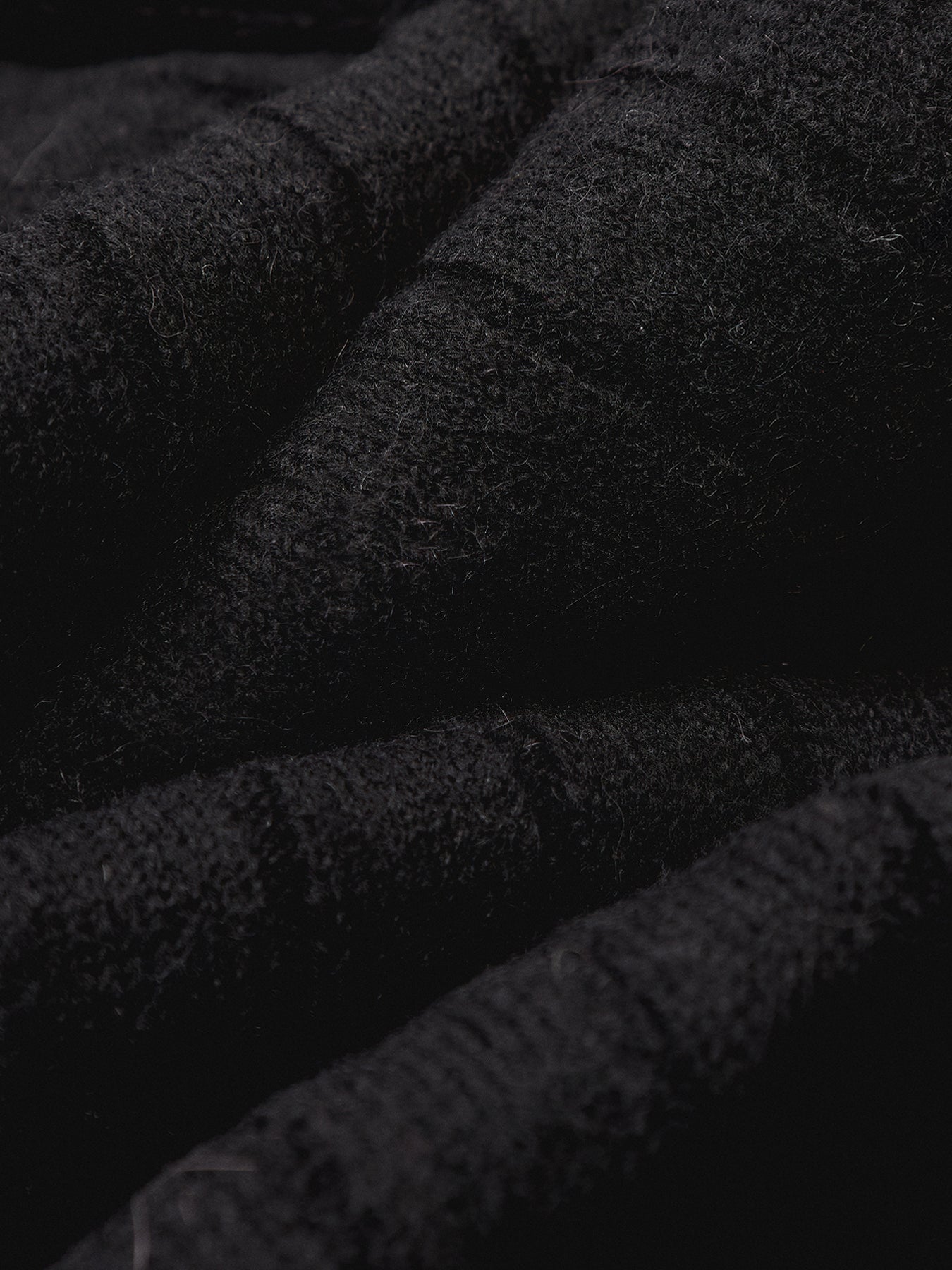 Flag Fluffy Scarf In Black