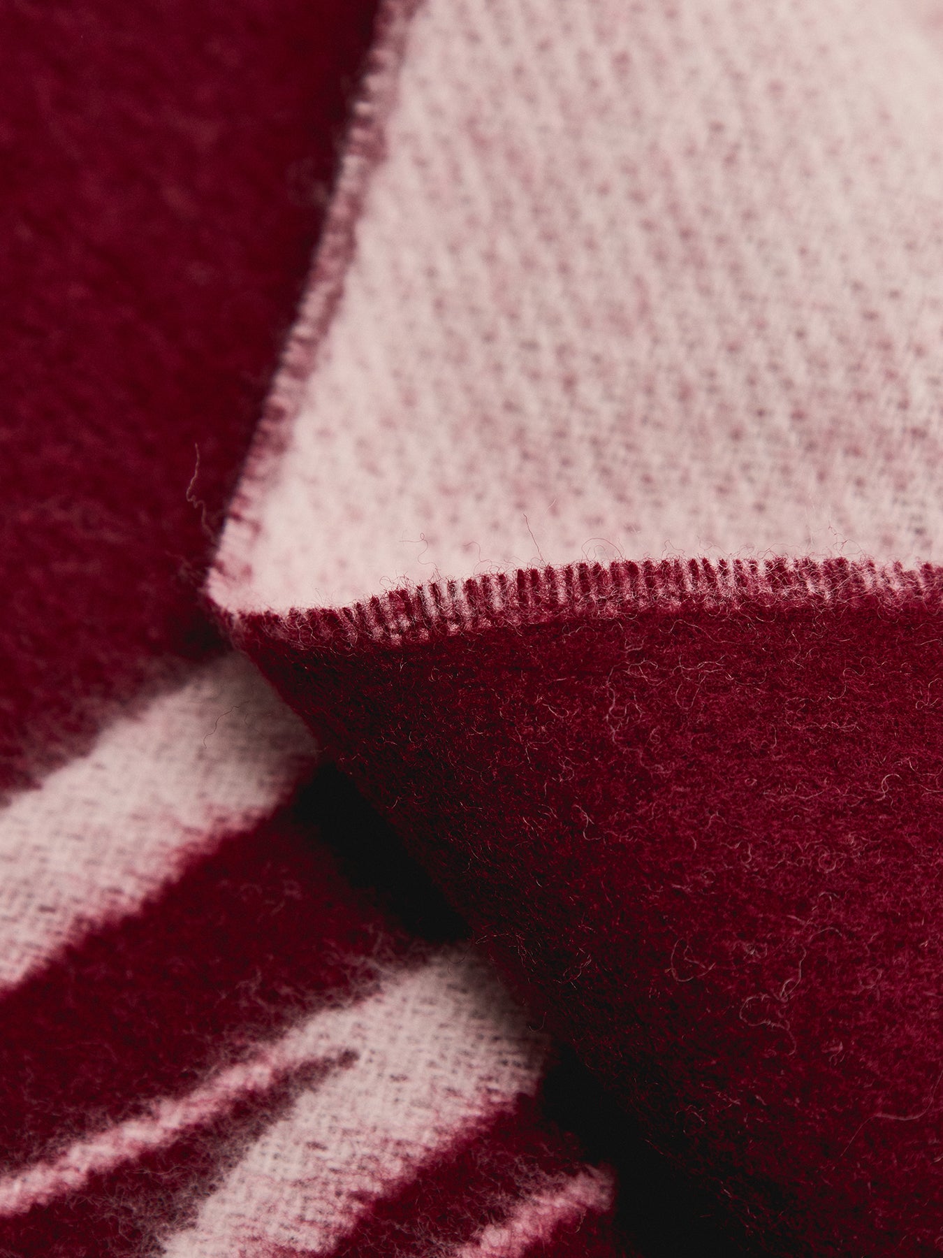 Script Logo Scarf Burgundy