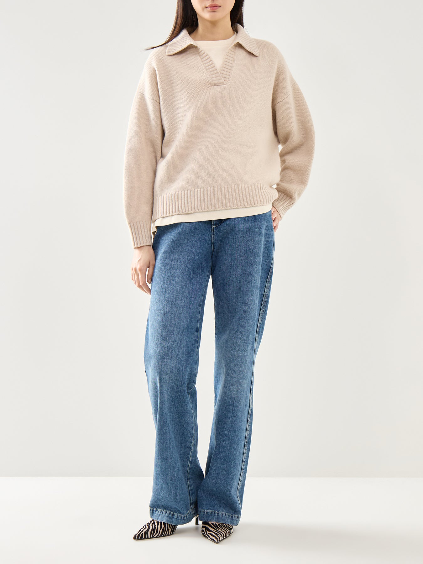 Agre Open Collar Knitwear