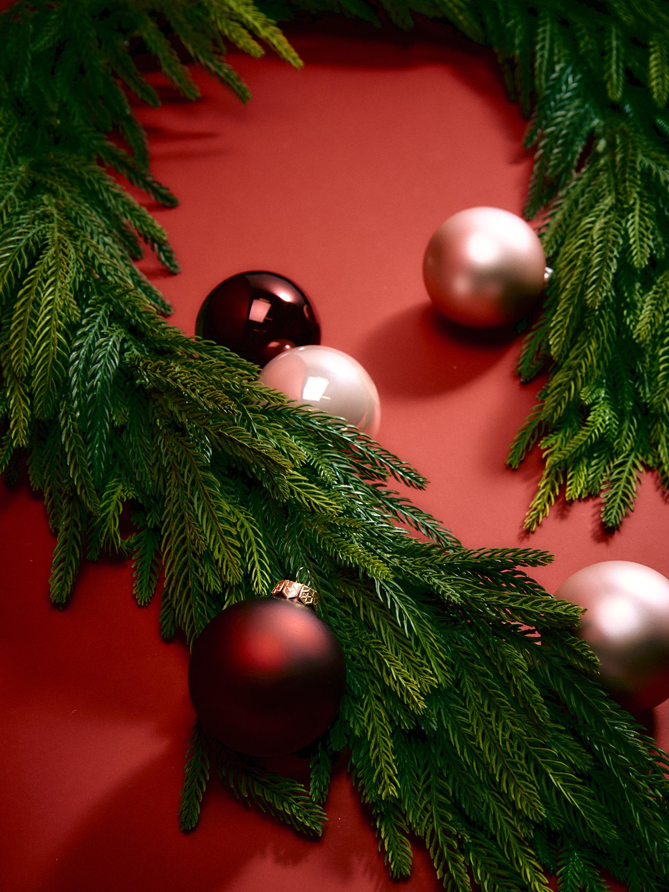 Waxed Pine Christmas Garland 180cm