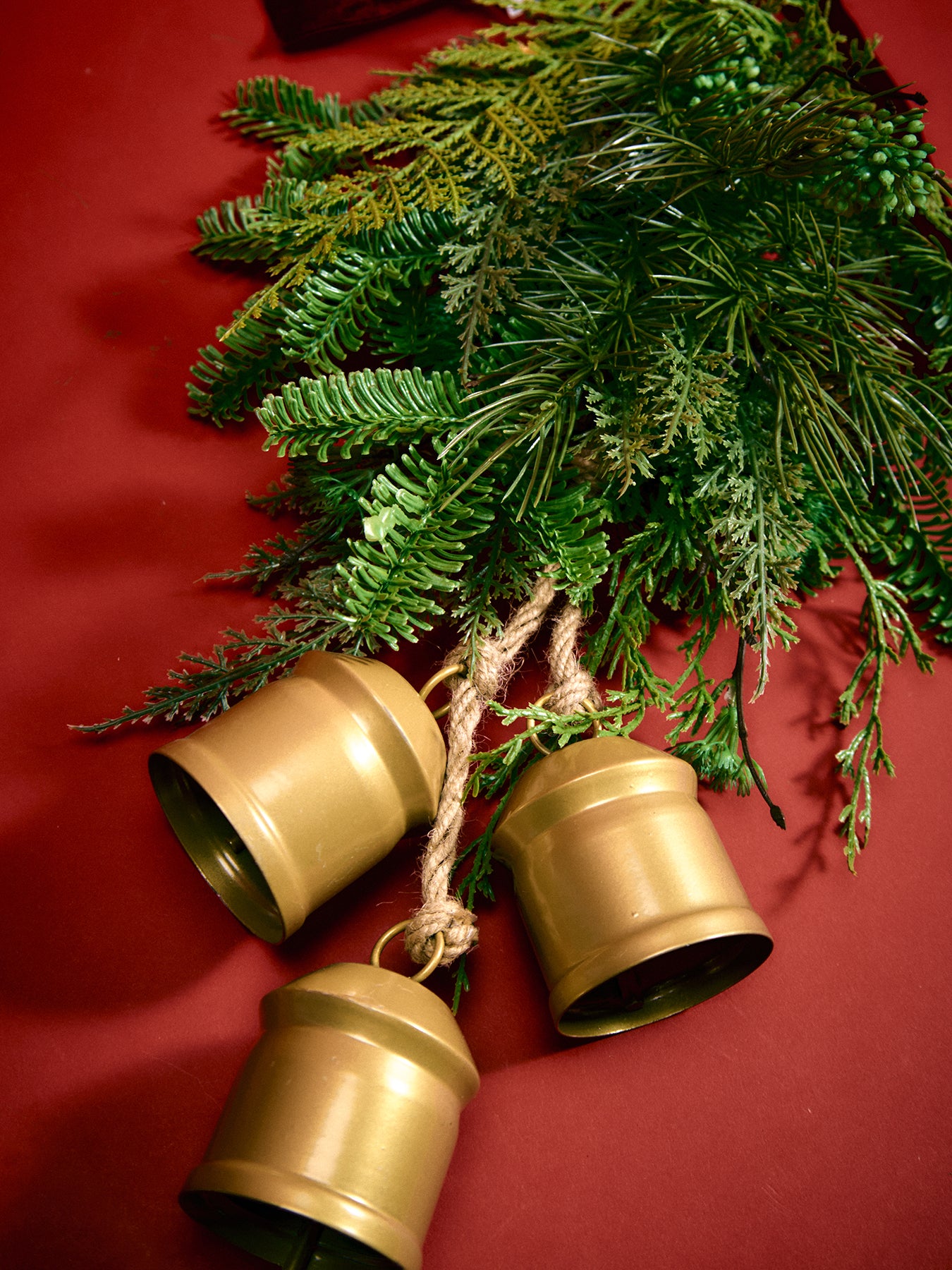Belmesthorpe Bow & Bells Christmas Hanging Decoration