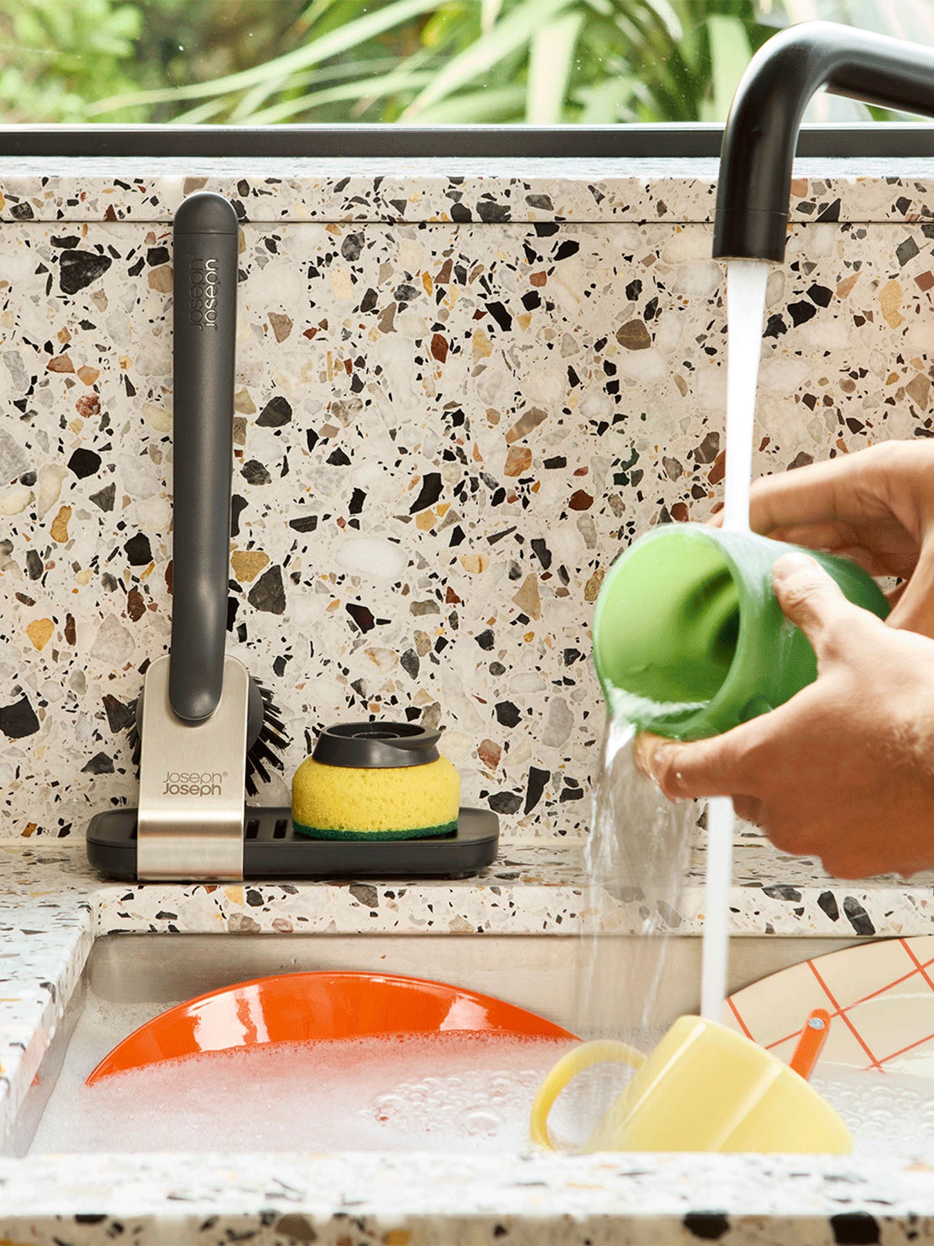 SinkTech Washing Up Brush And Sponge Set With Stand