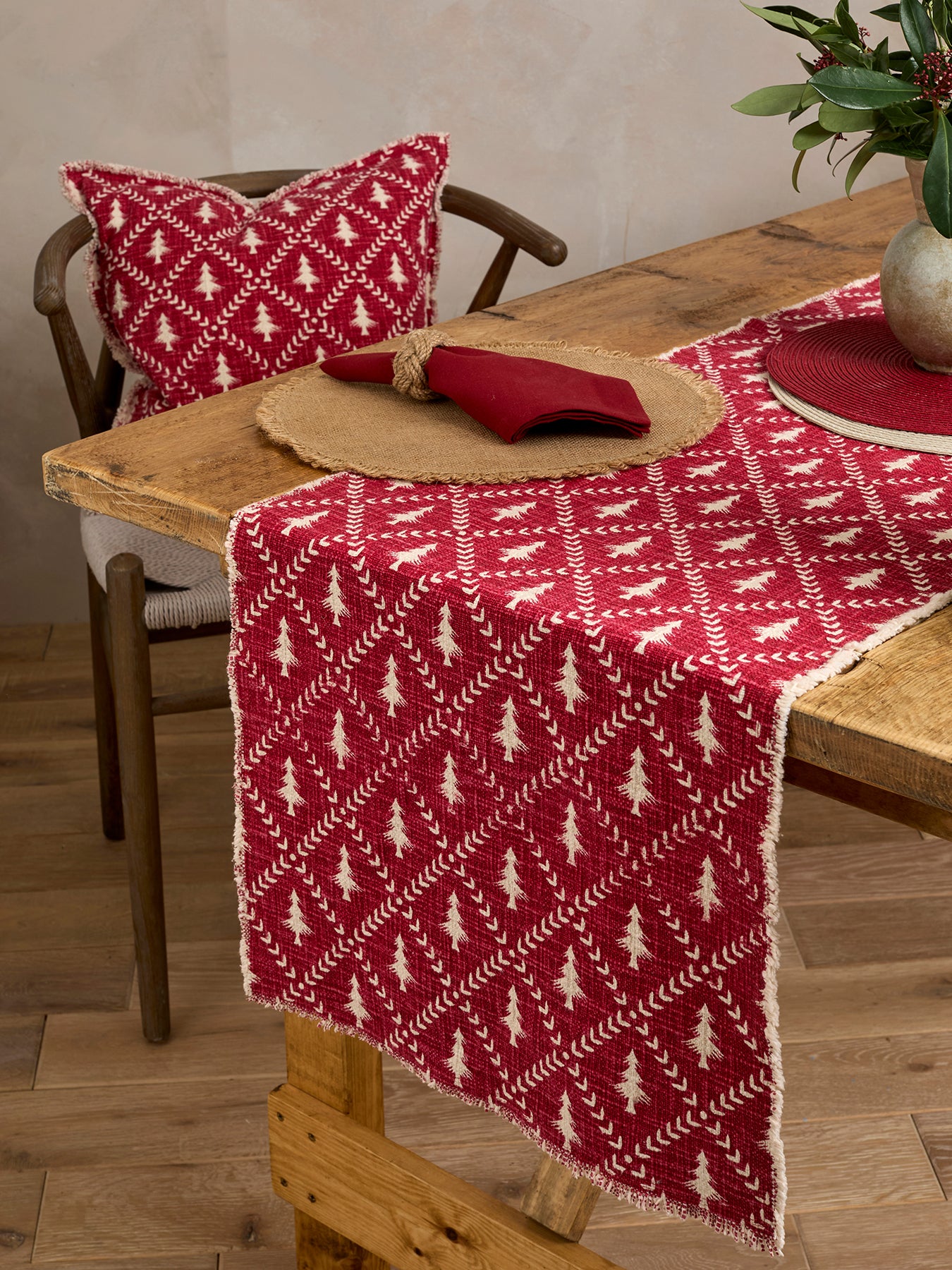 Tree Trellis Runner Red