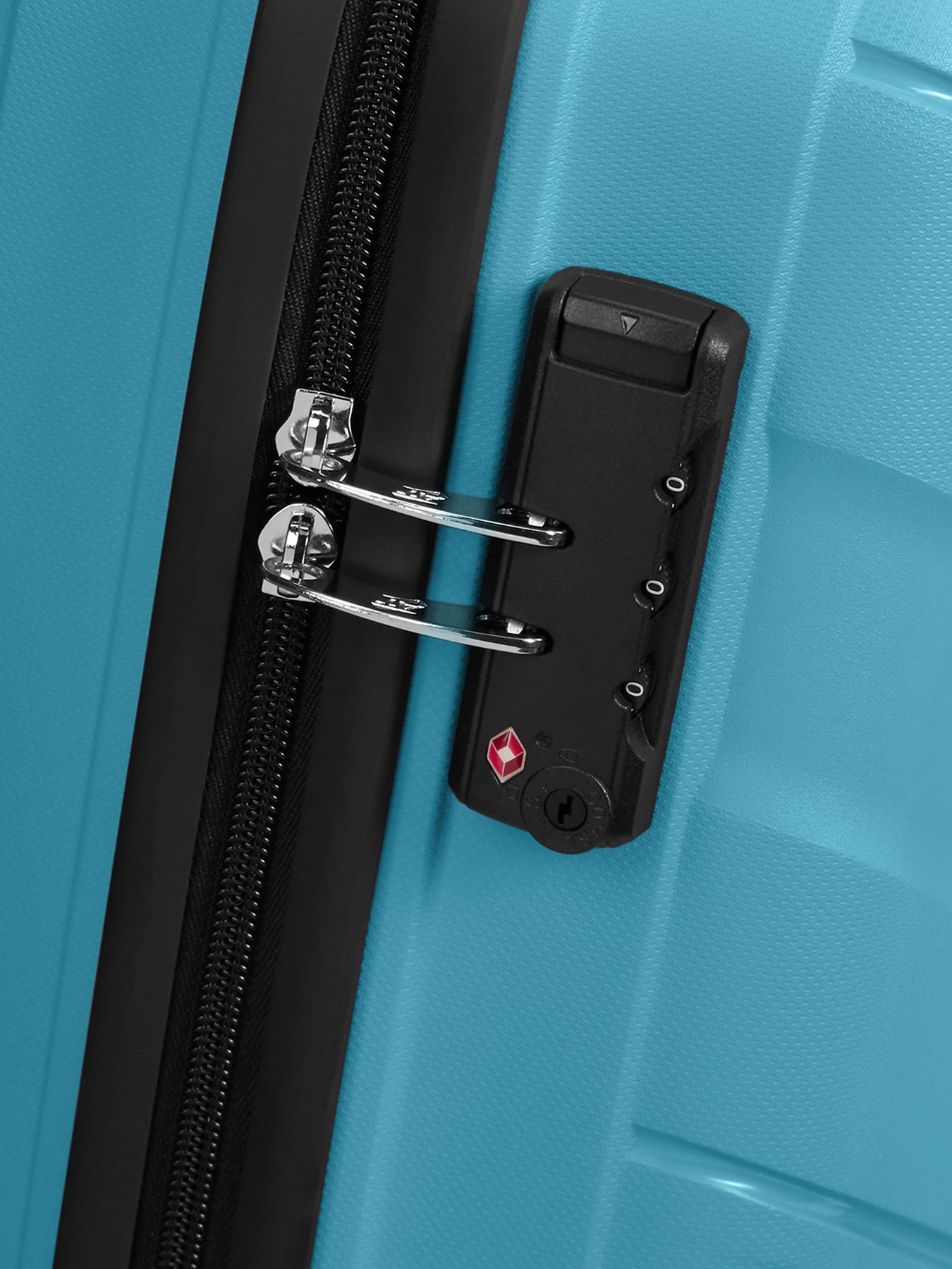 Spinner 55/20 Suitcase