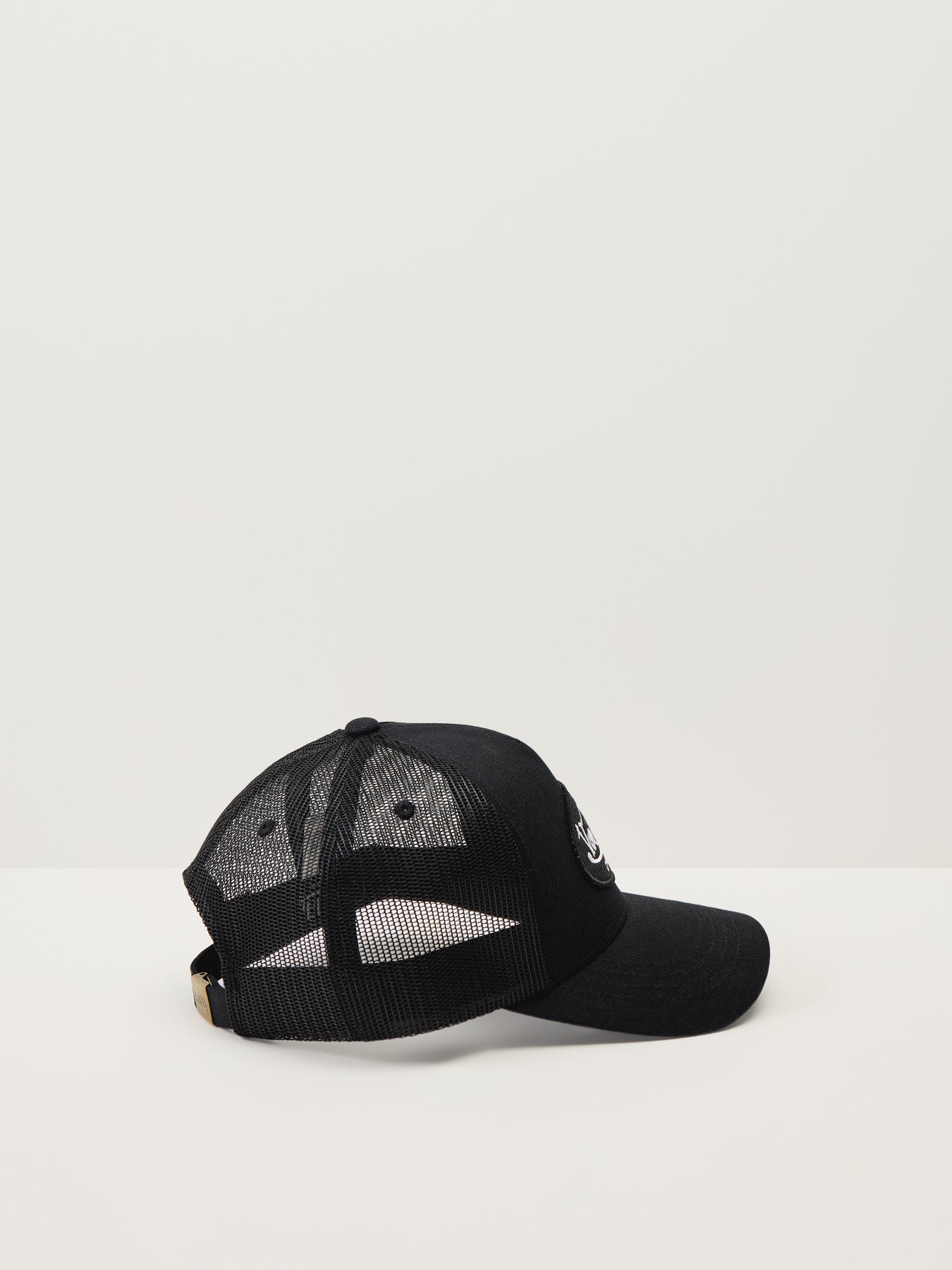 V Dutch Cap Black