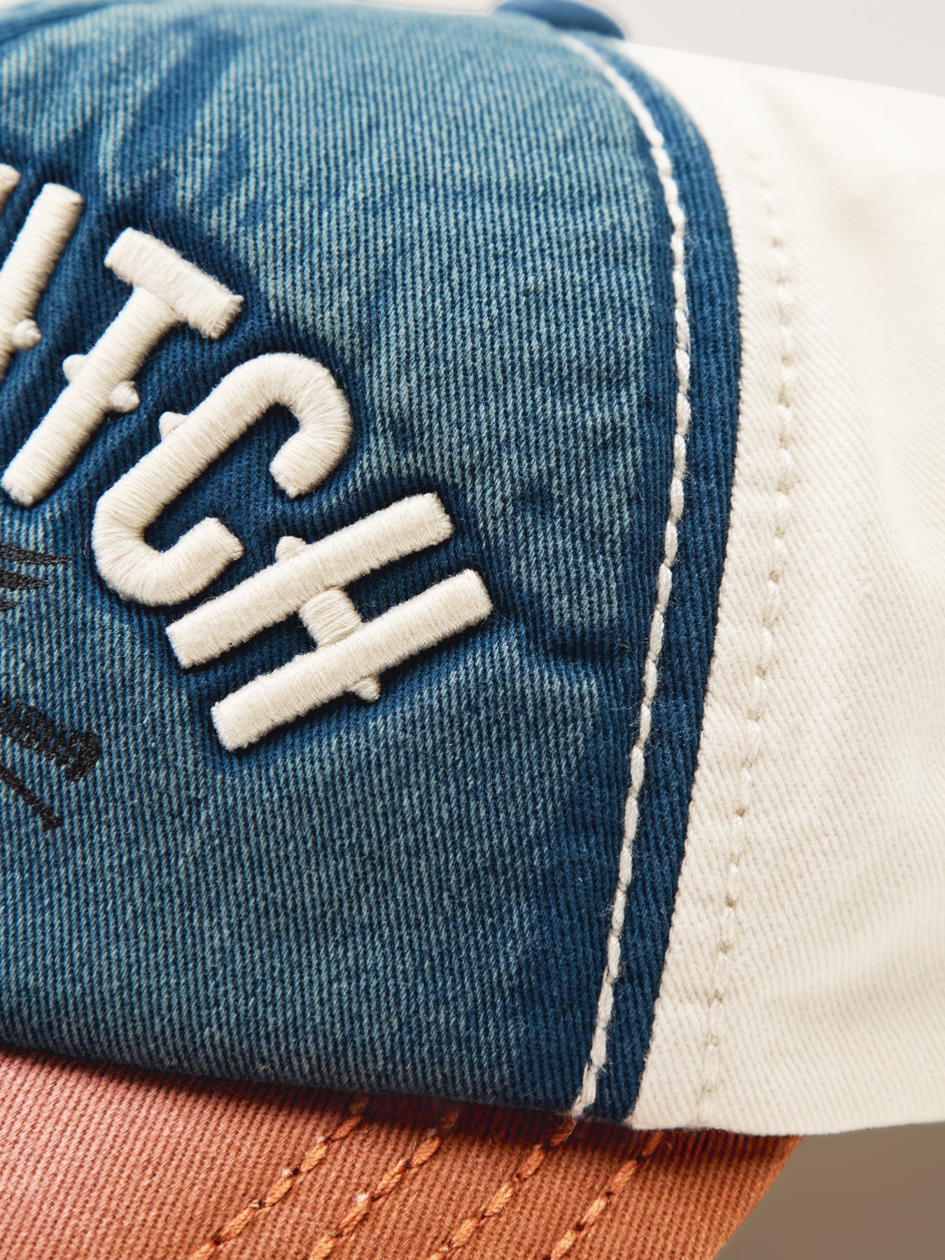 V Dutch Cap Xavier Skull 02