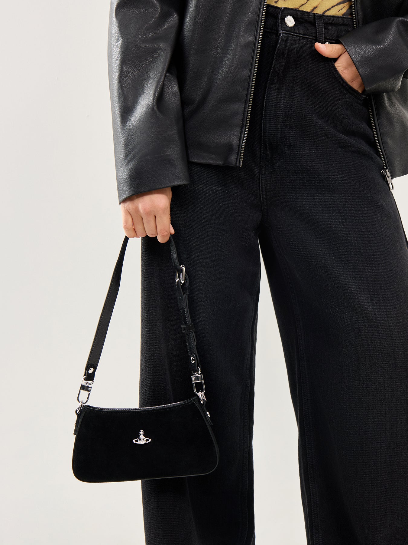 Tasha Shoulder Phone Bag Leather Black