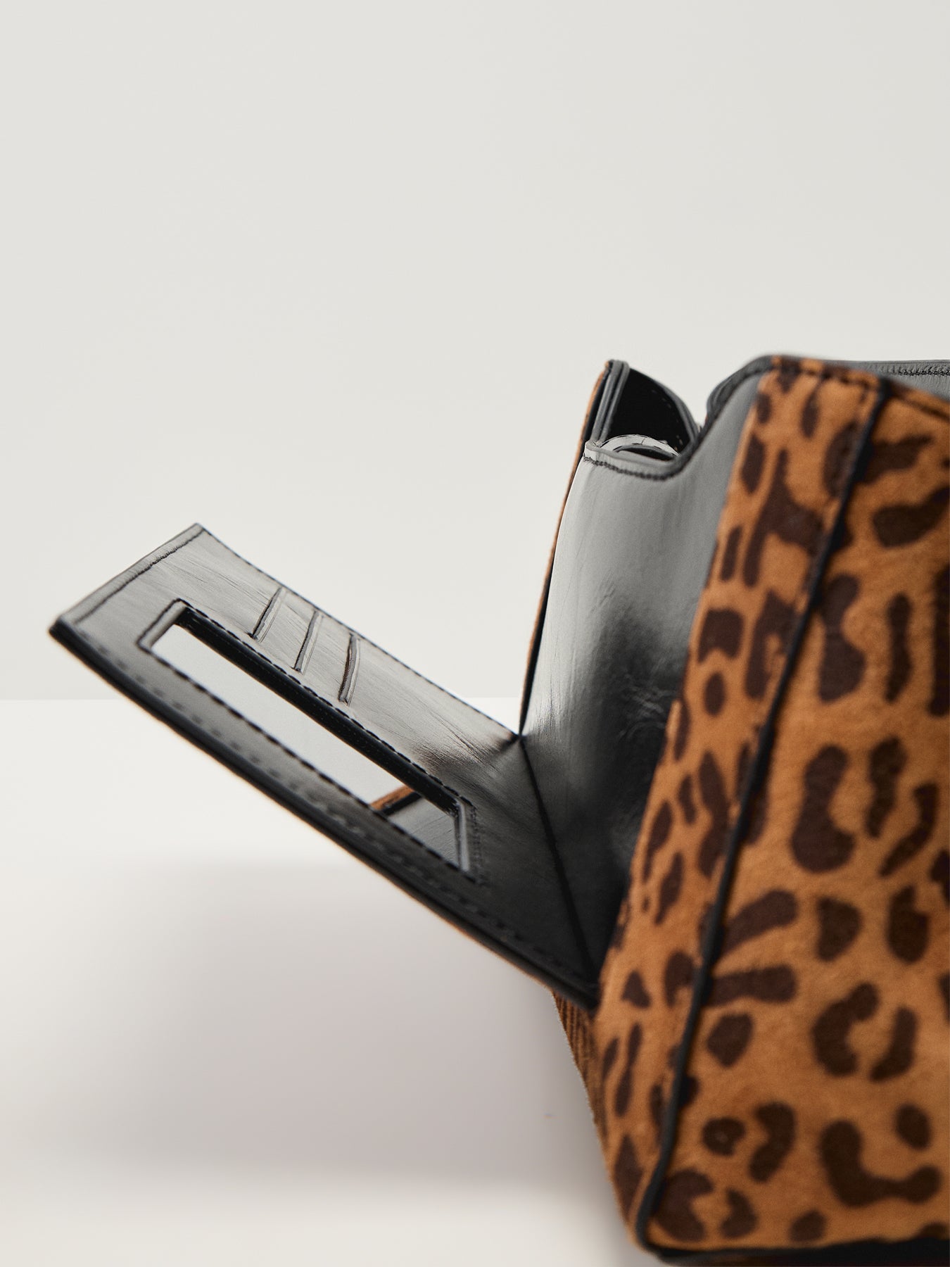 Hazel Medium Handbag Leopard Leopard