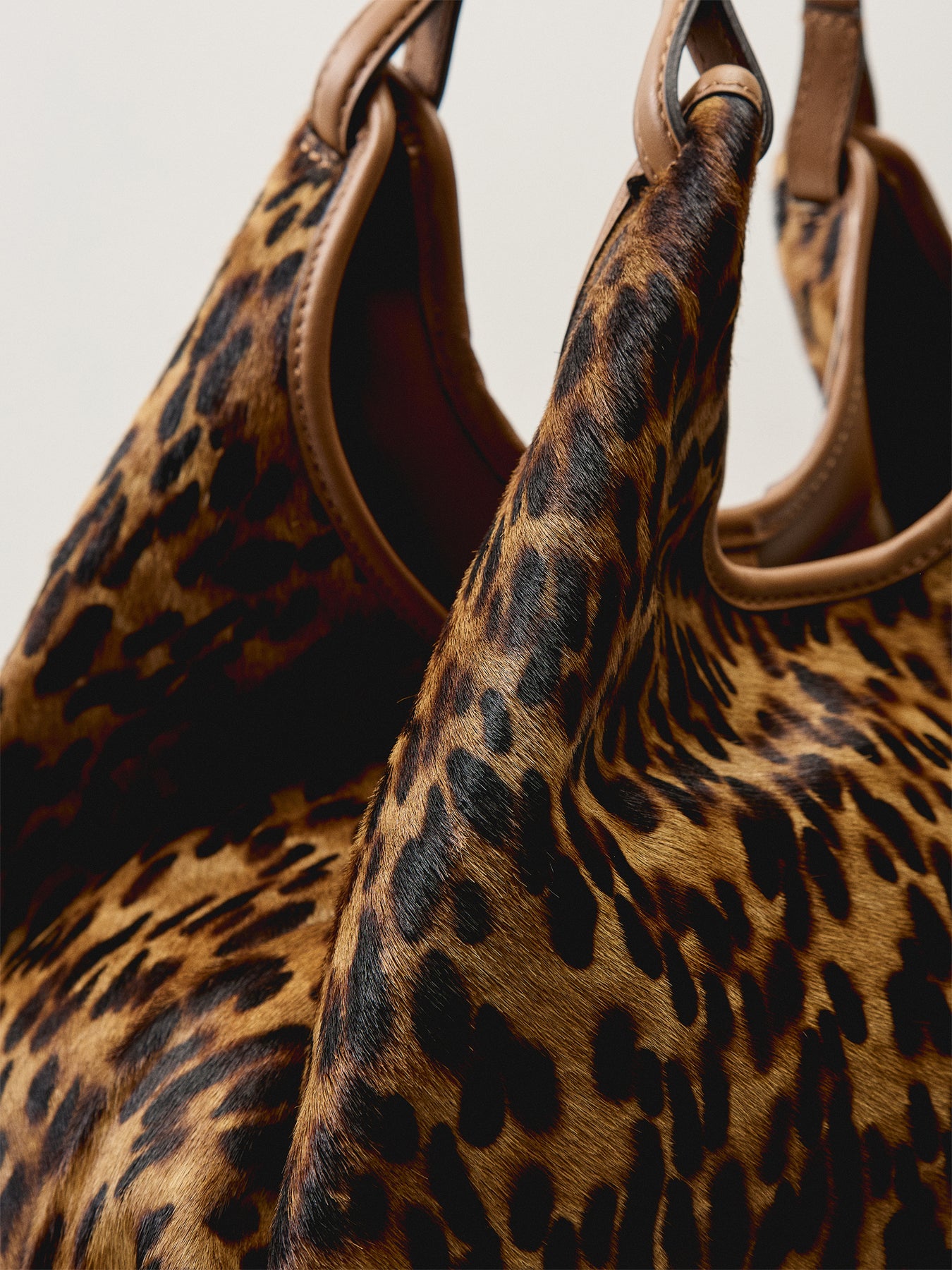 Dua Lynx Large Leather Shoulder Tote Leopard