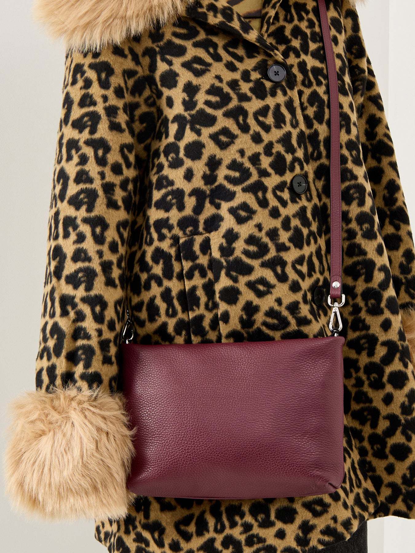 Brenda Chain Crossbody Bag Burgundy