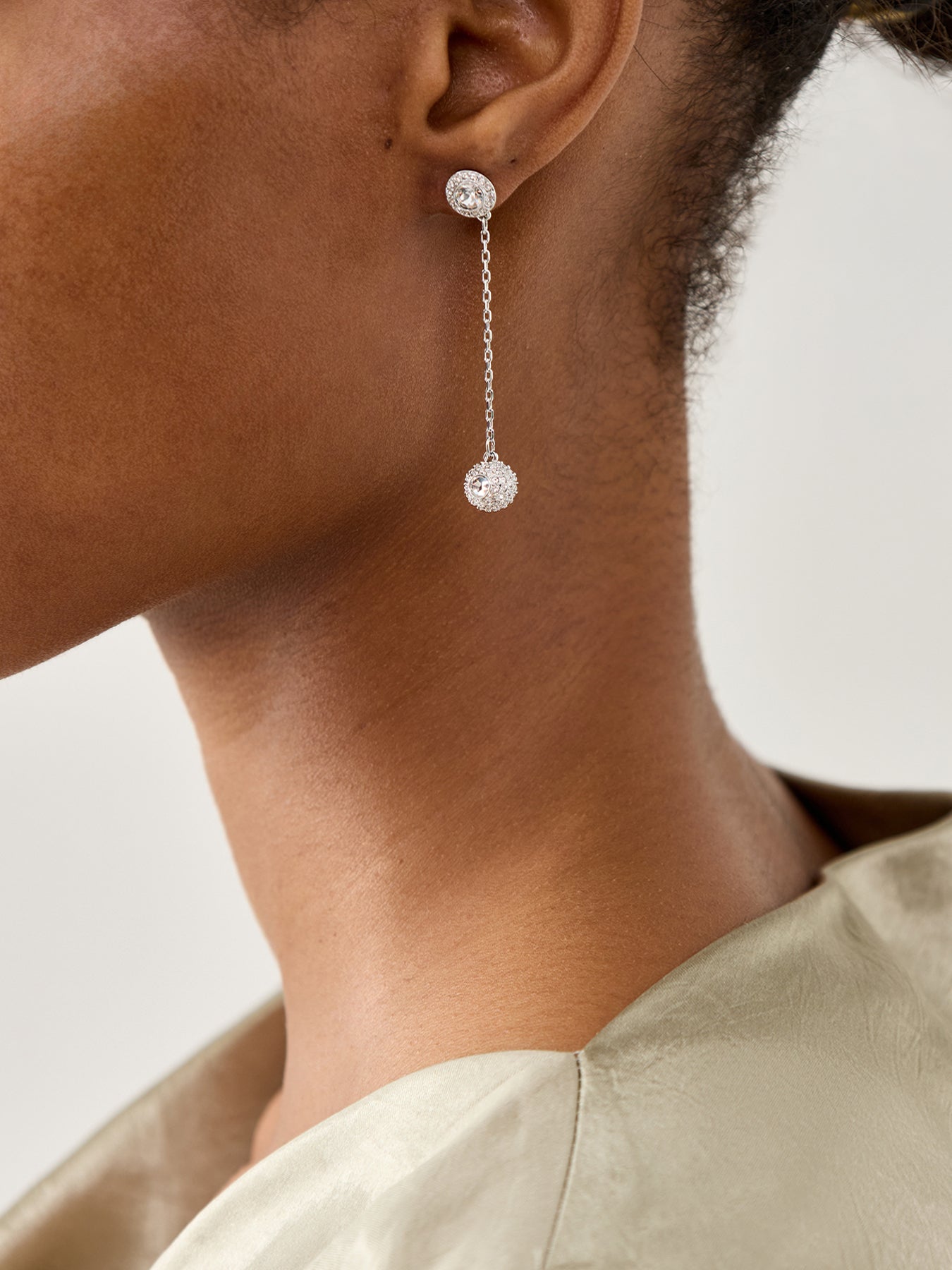 Una Crystal Drop Earrings