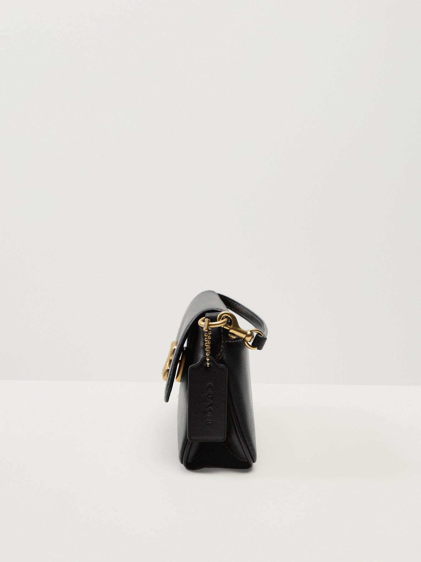 Refined Calf Leather Jet Shoulder Bag Black