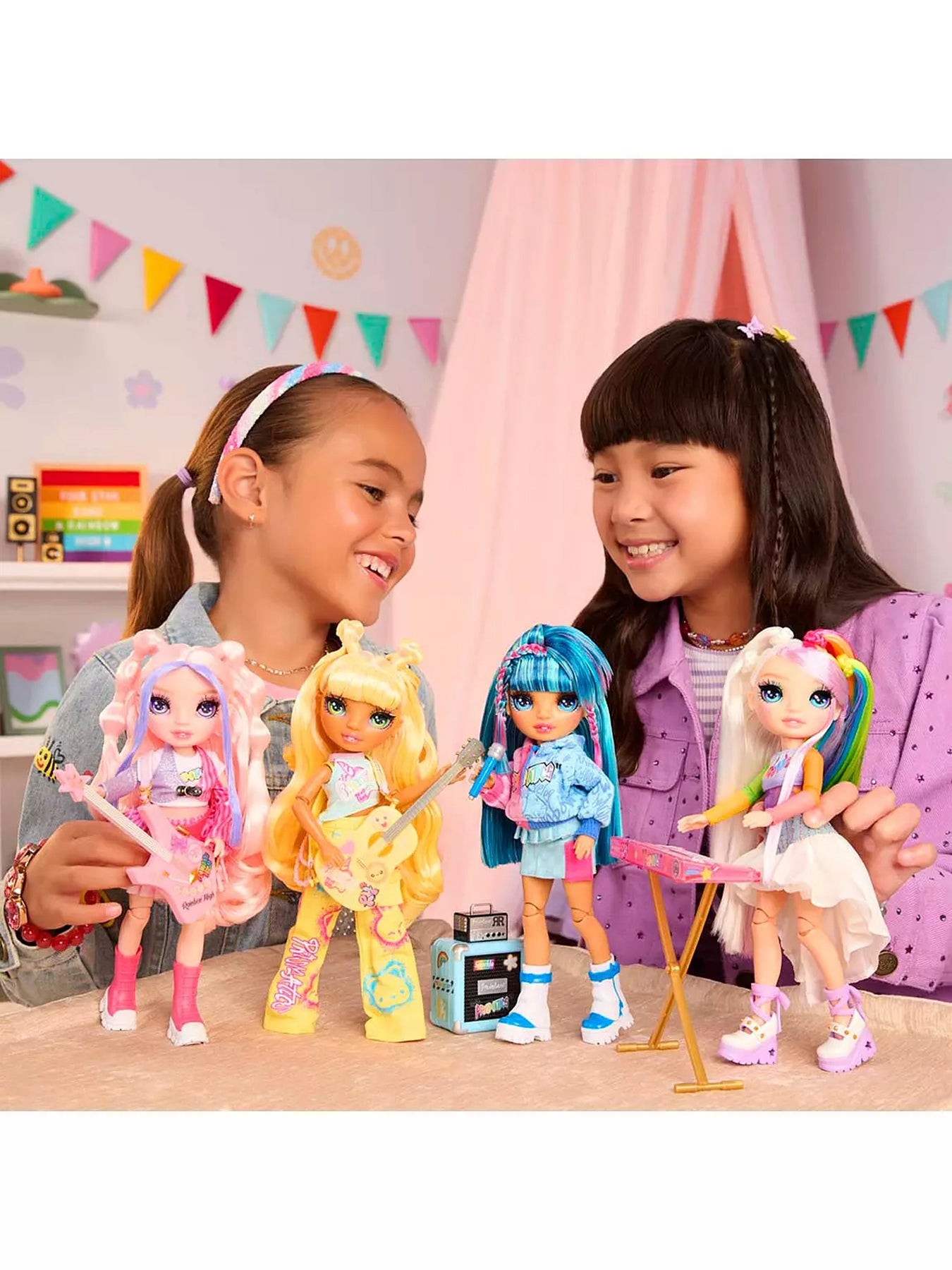 Rainbow High Junior Fashion Doll