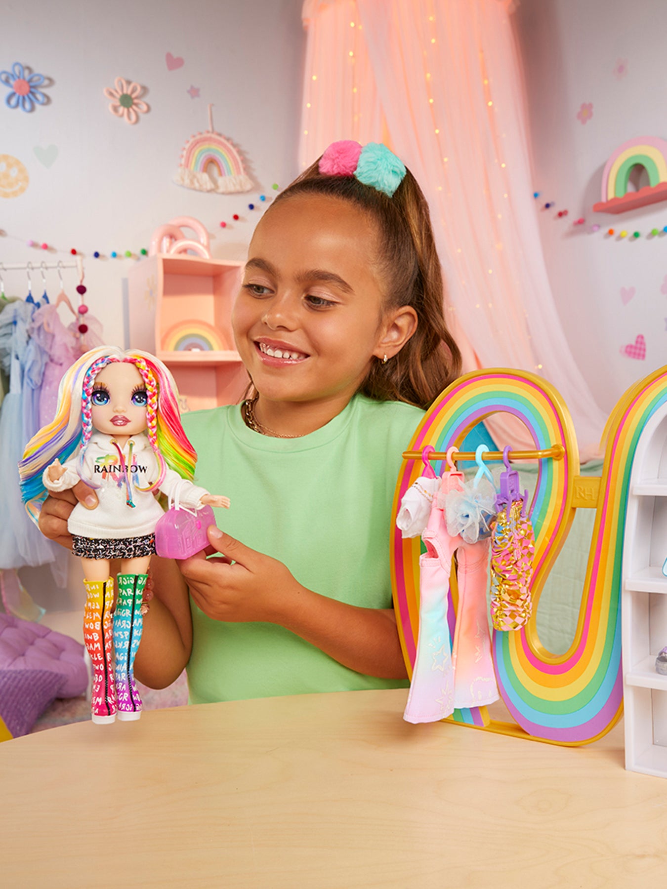 Amaya Rainbow Closet Playset