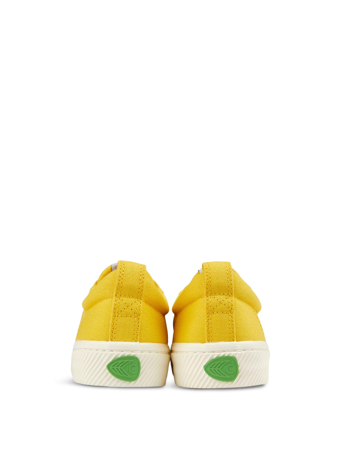 CARIUMA Oca Low Trainers