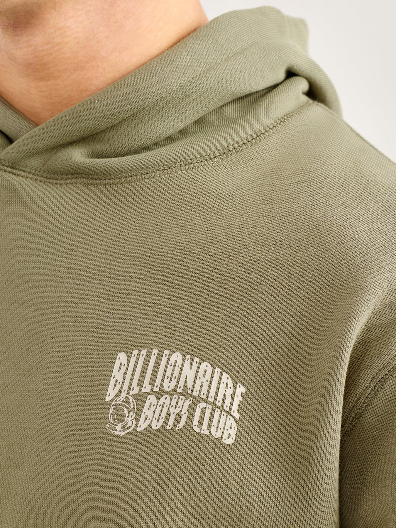 Small Arch Logo Popover Hoodie Multi