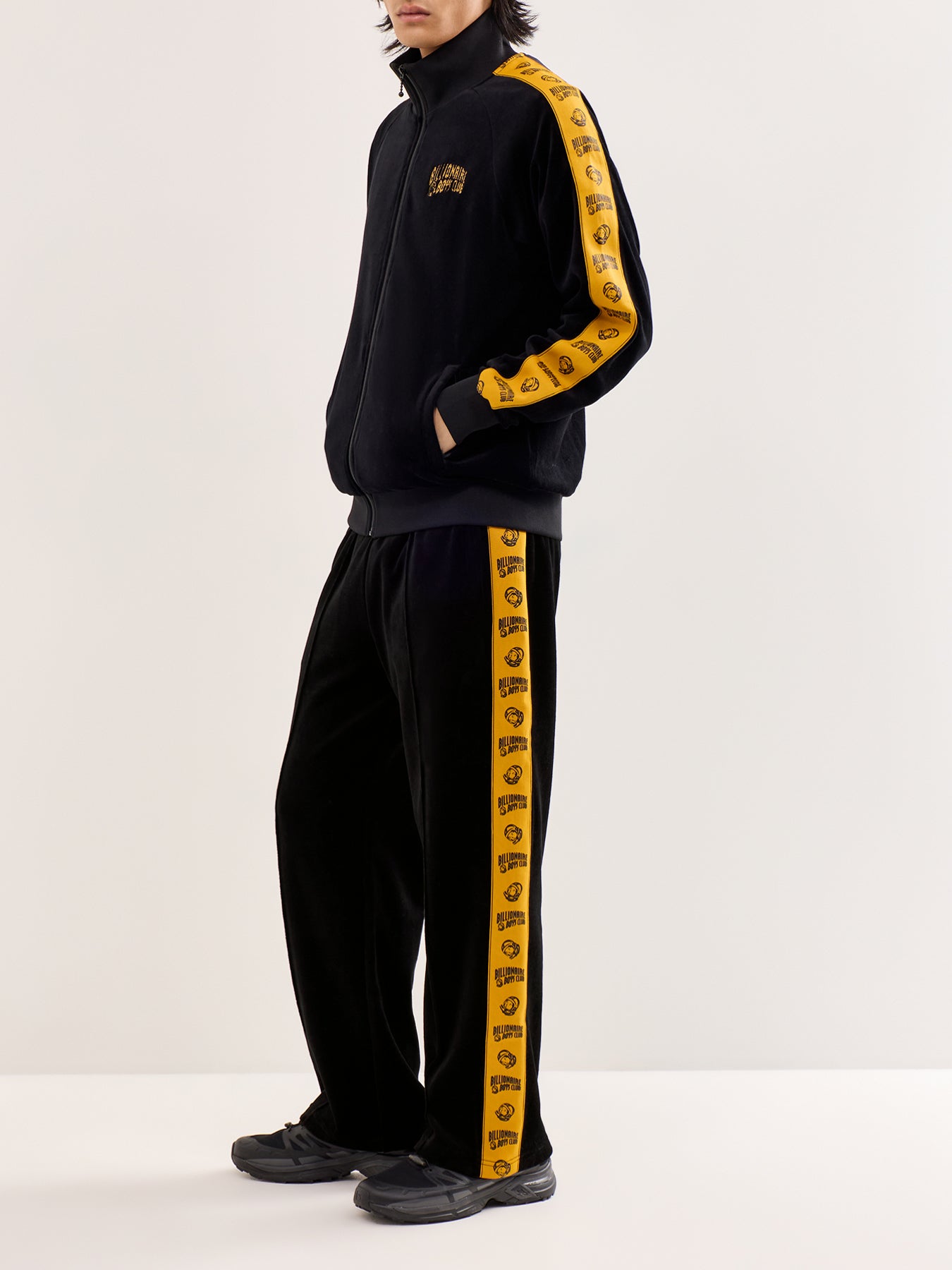 Small Arch Logo Velour Track Pants Black