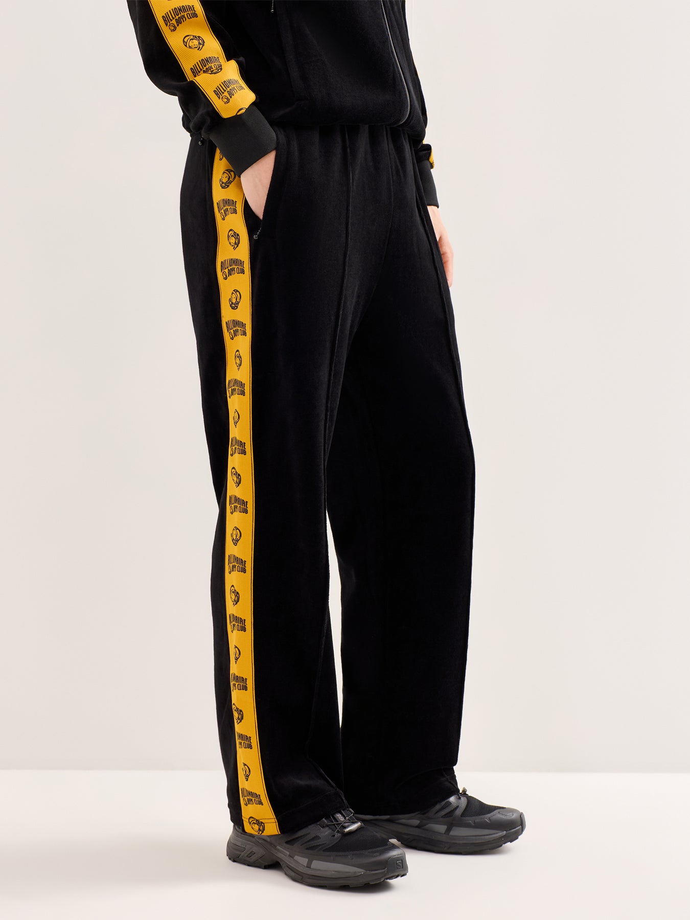 Small Arch Logo Velour Track Pants Black