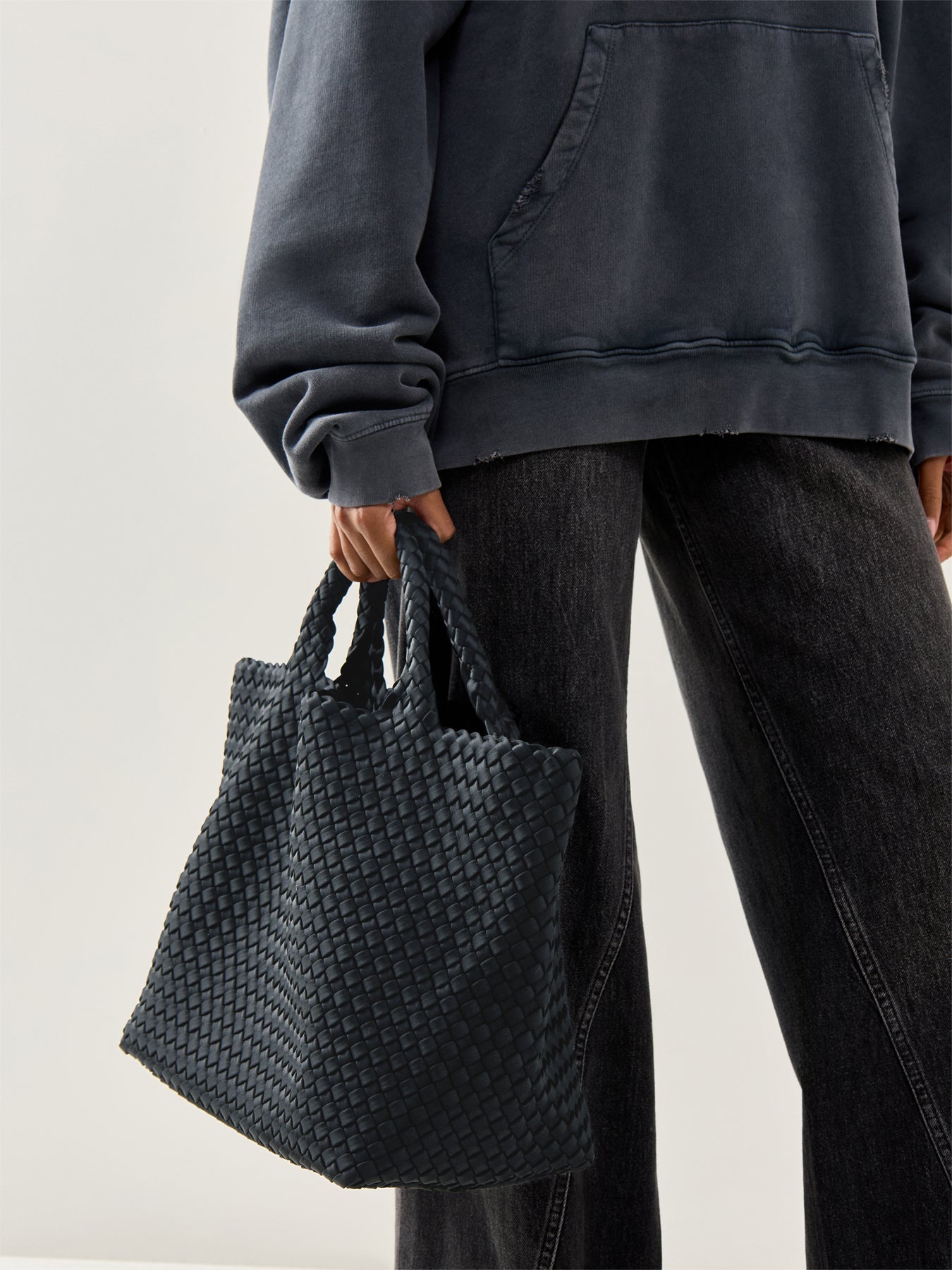 St Barths Medium Tote Onyz