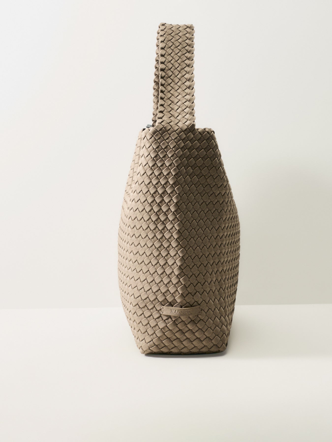 Nomad Hobo Medium Cashmere