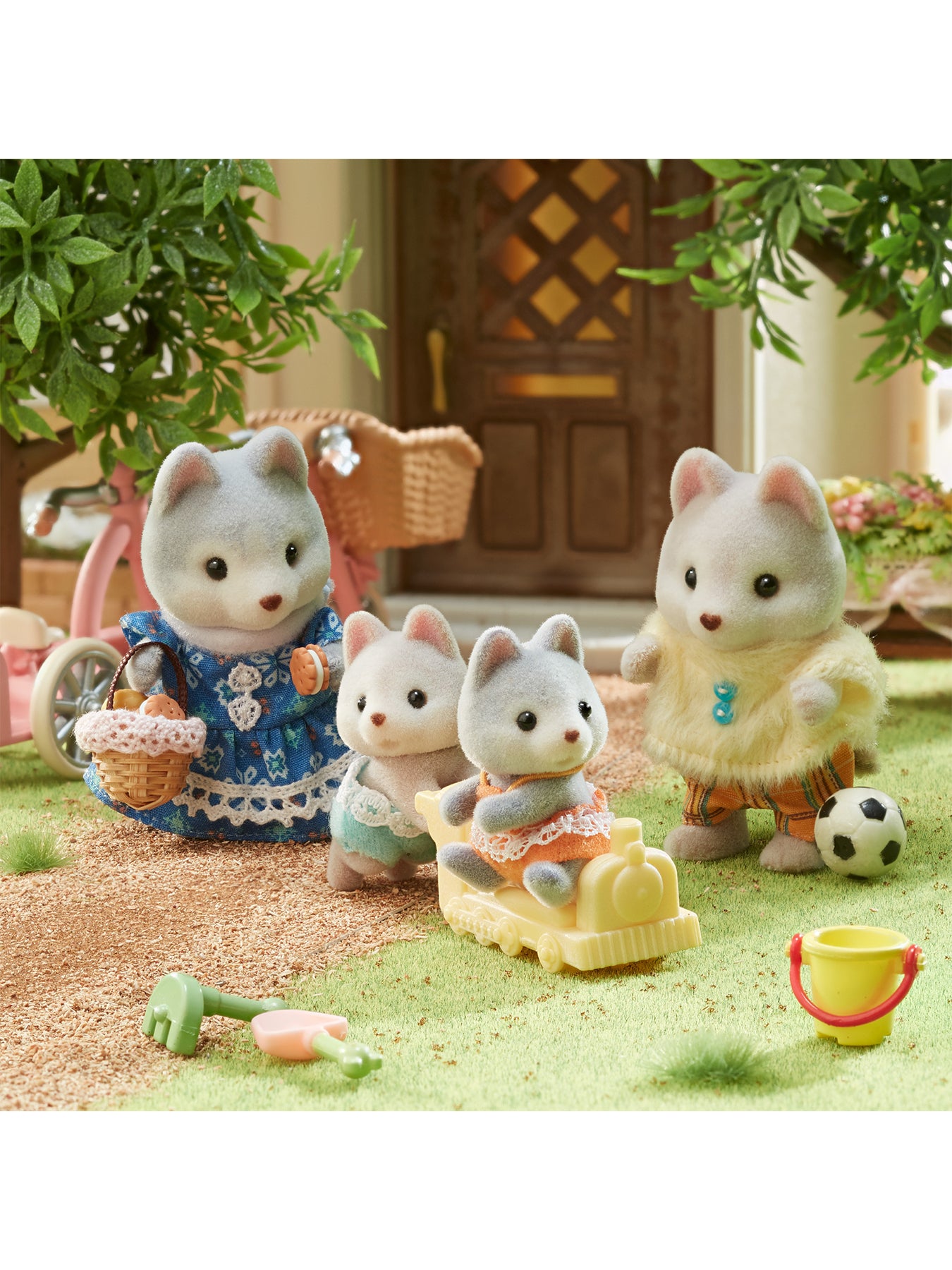 Husky Twins Figure Set