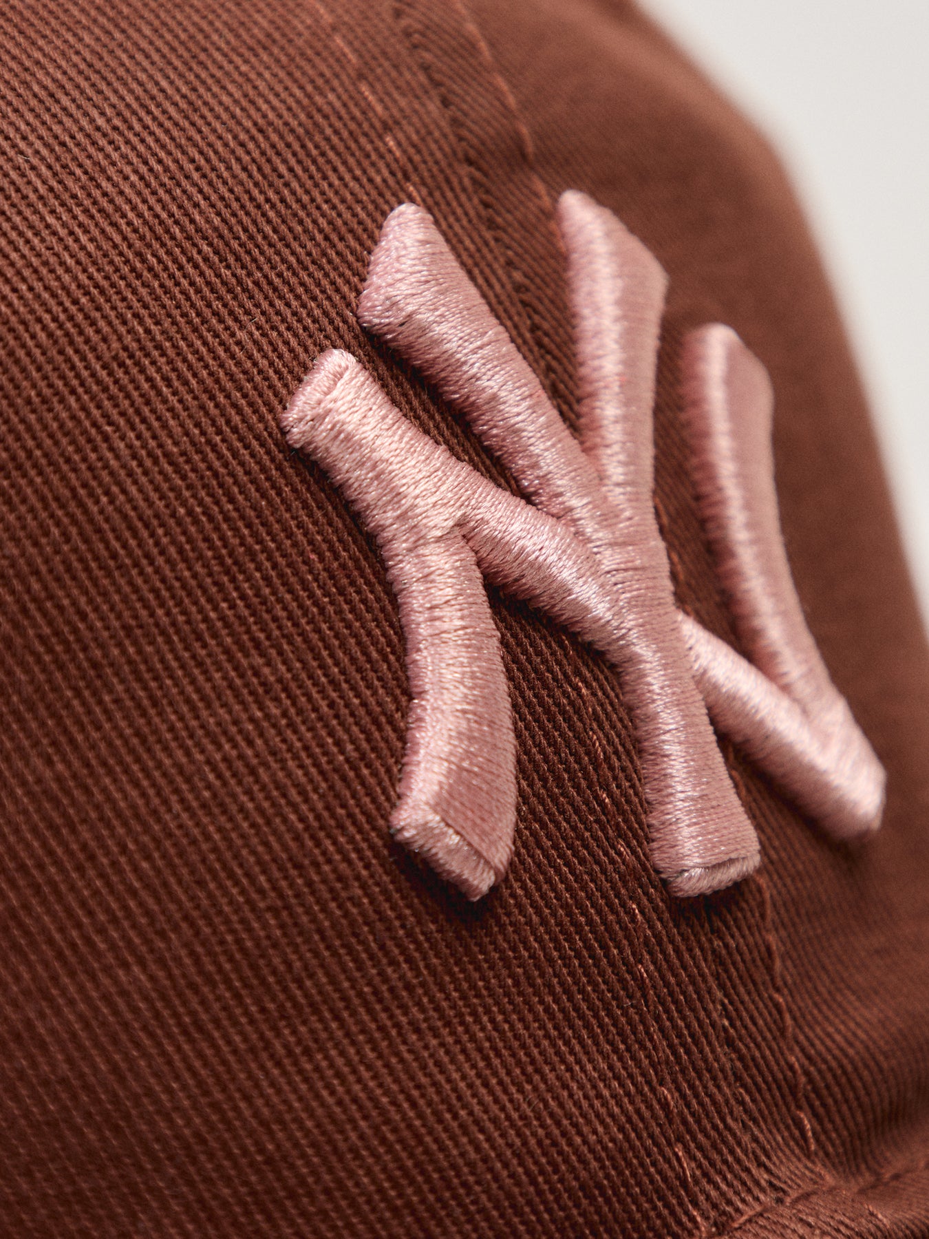 New Era Essentials Basebell Cap Brown