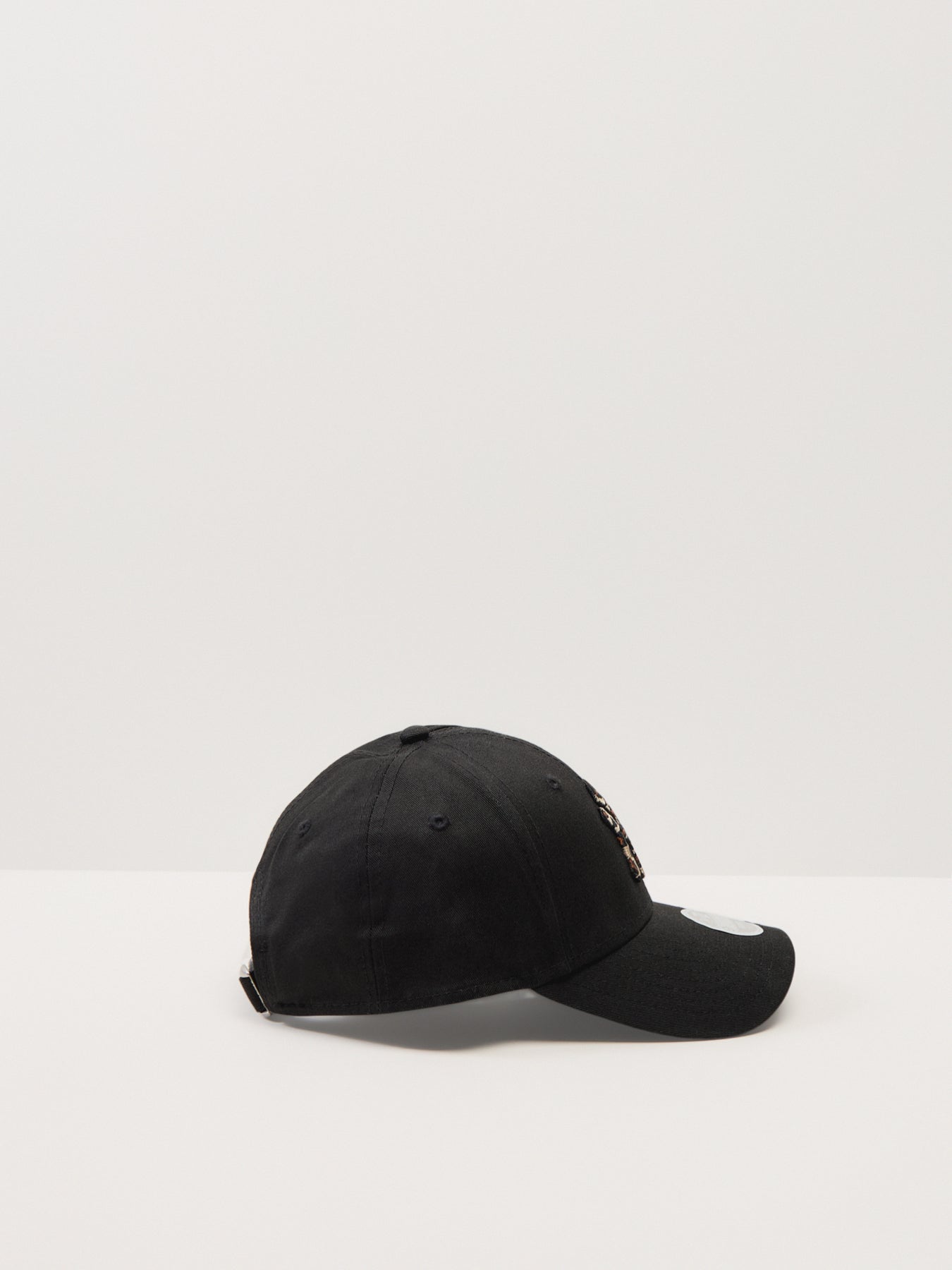 New Era NY Leopard Logo Baseball Cap Black