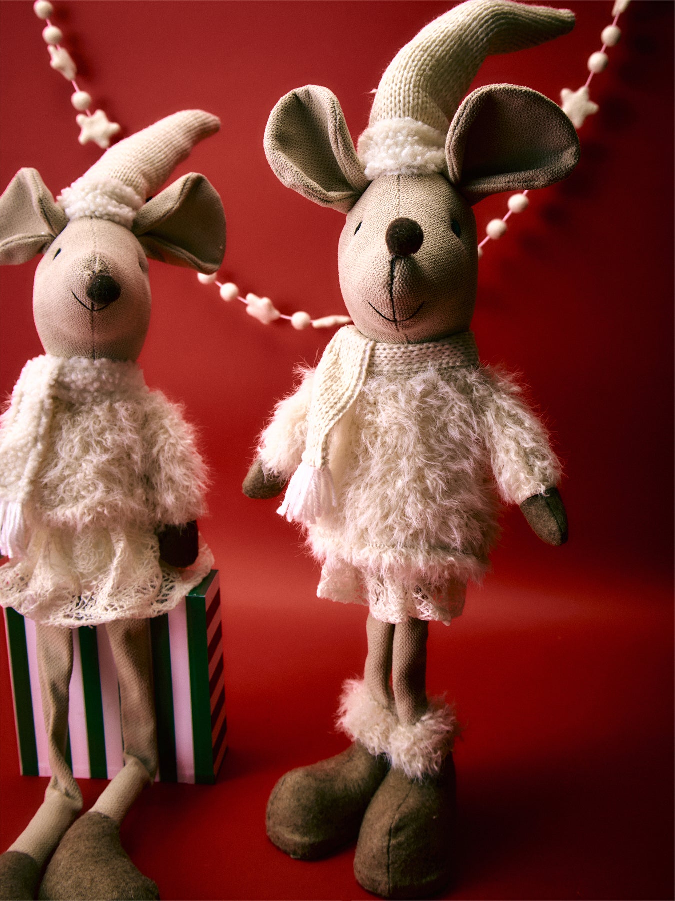 Festive Beige Standing Mouse